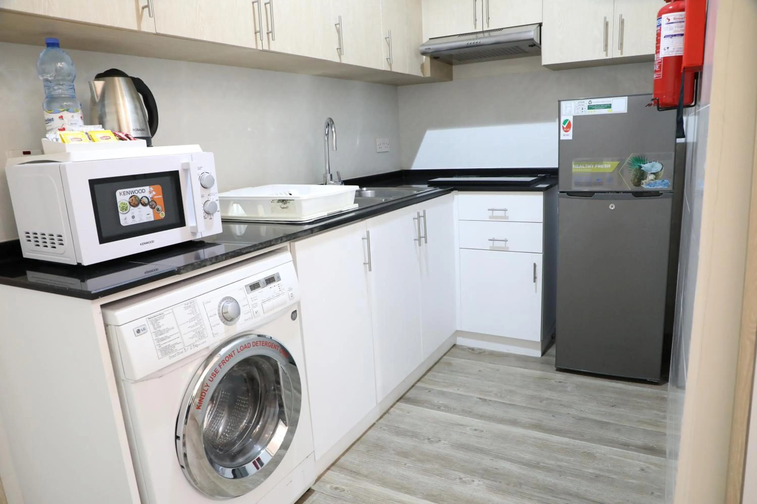 Kitchen or kitchenette in Wescott Plaza Hotel Apartments LLC Formerly West Zone Plaza Hotel Apts