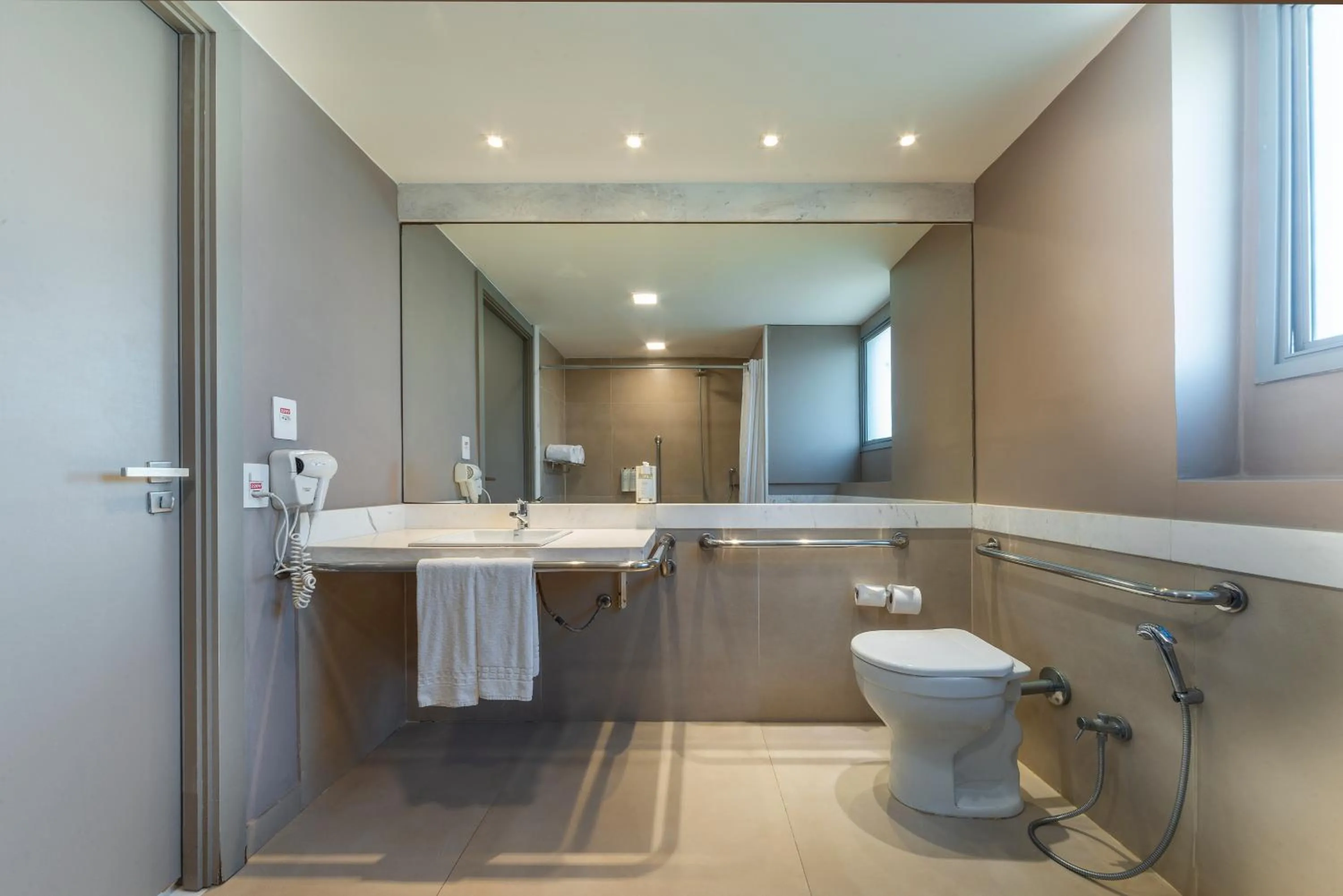 Bathroom in Laghetto Stilo Barra