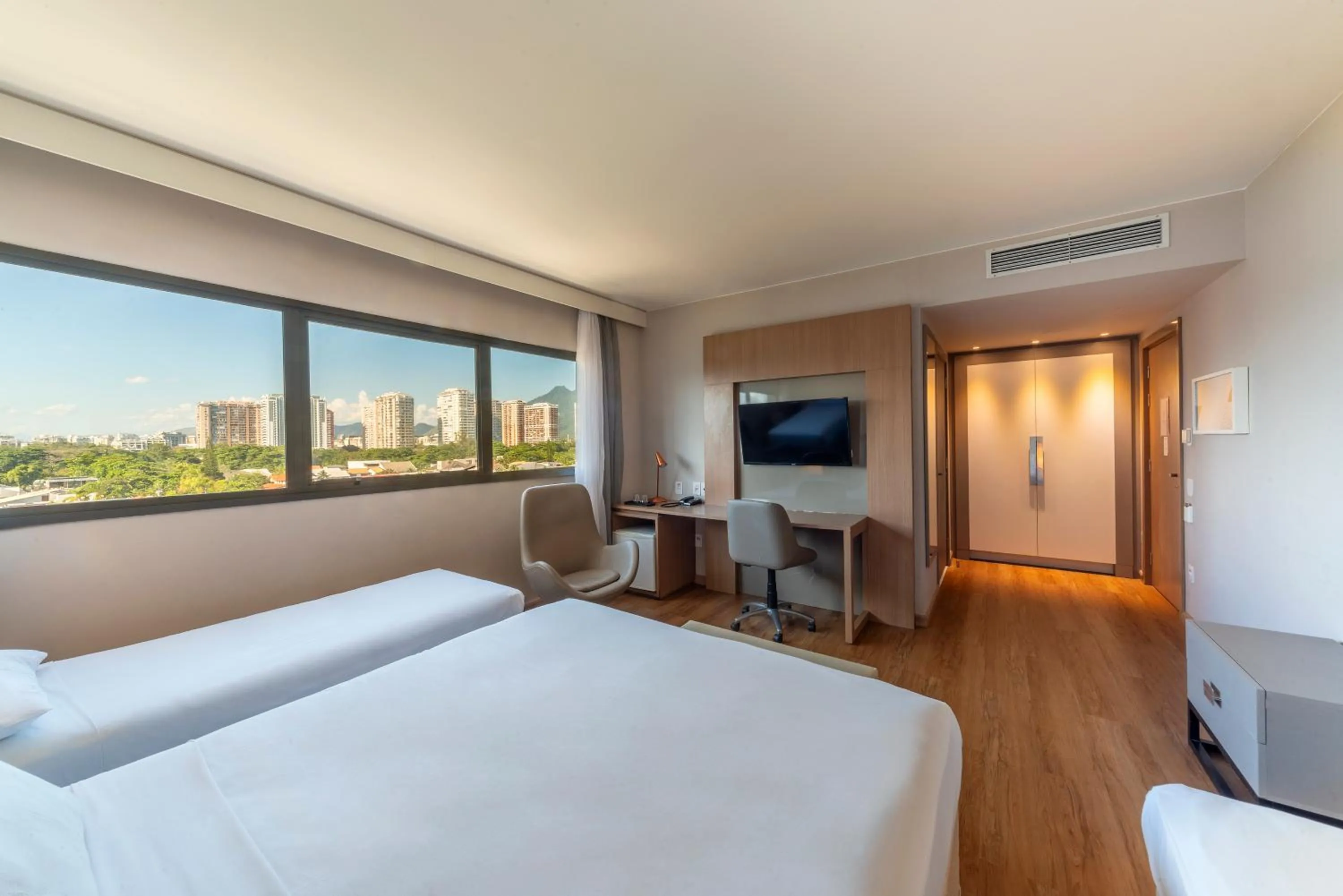 TV and multimedia, Bed in Laghetto Stilo Barra