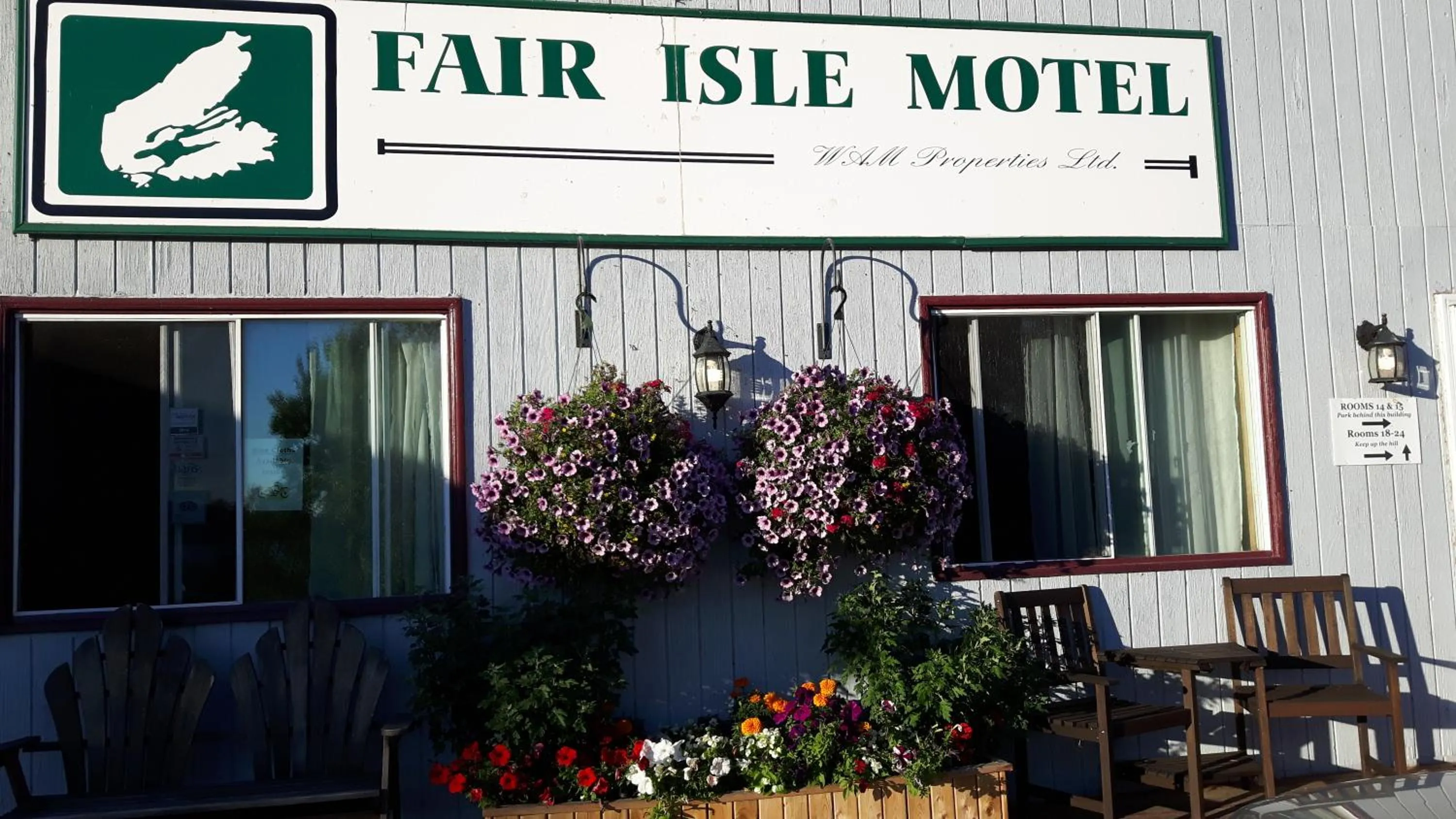 Patio in Fair Isle Motel & The Nest