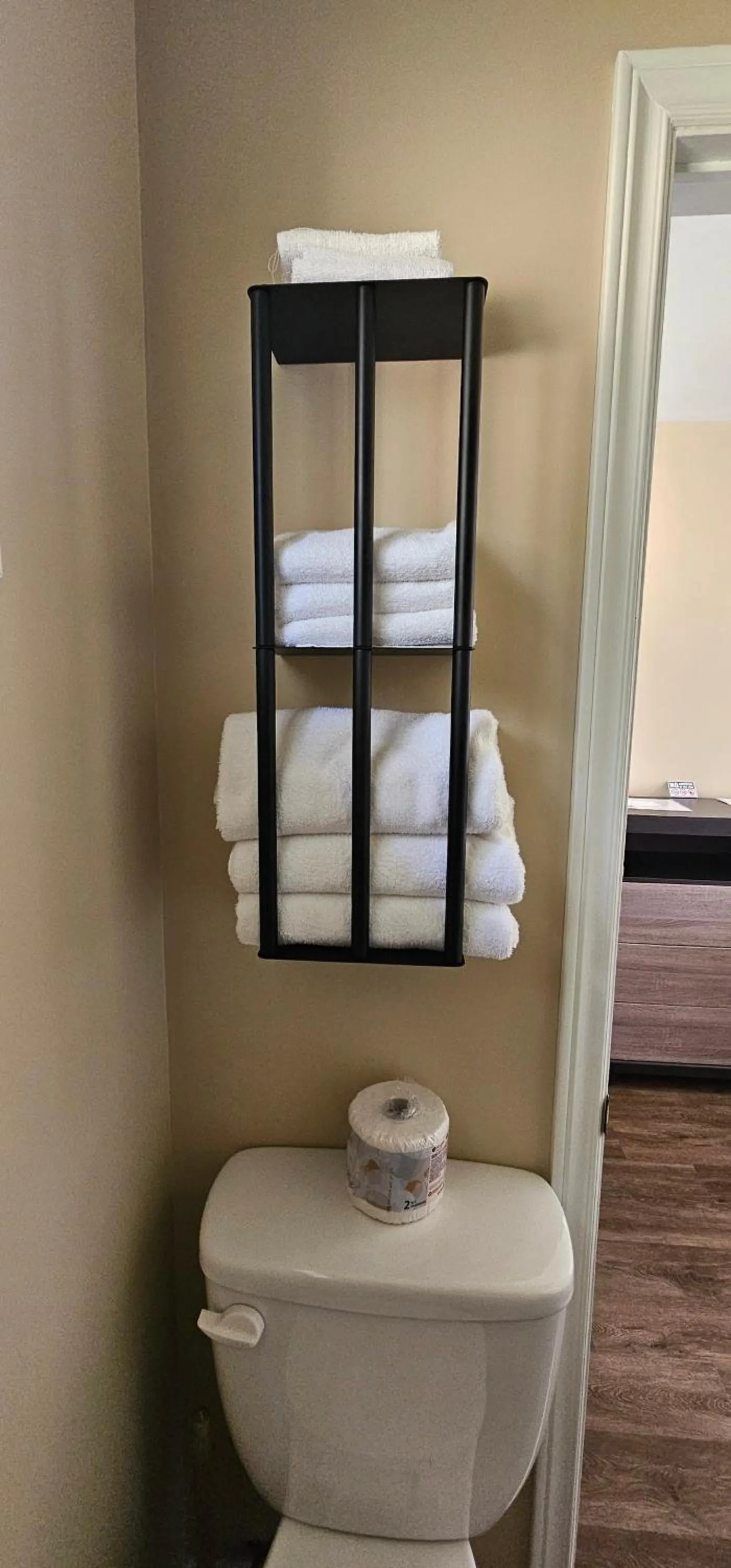 towels, Bed in Fair Isle Motel & The Nest