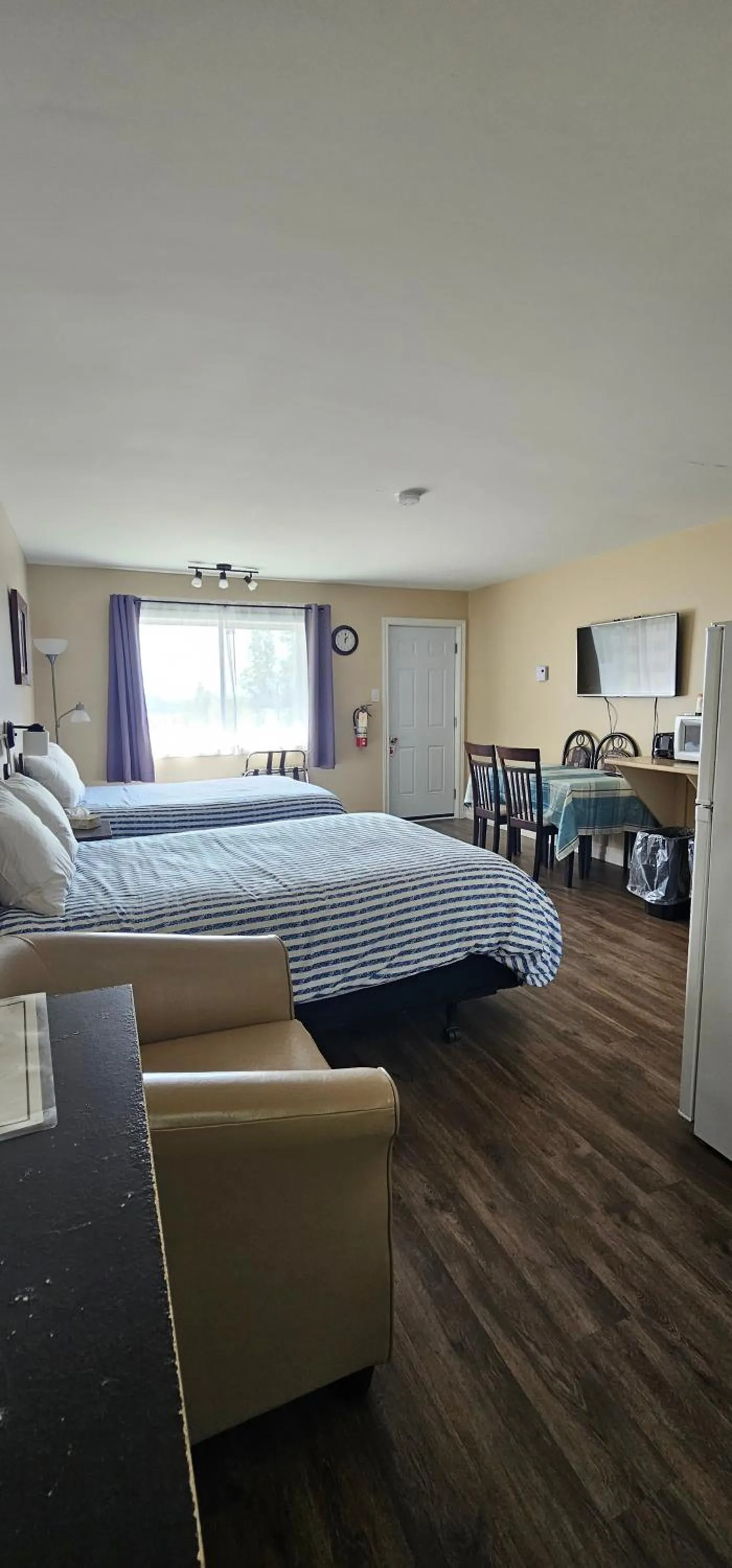 TV and multimedia, Bed in Fair Isle Motel & The Nest