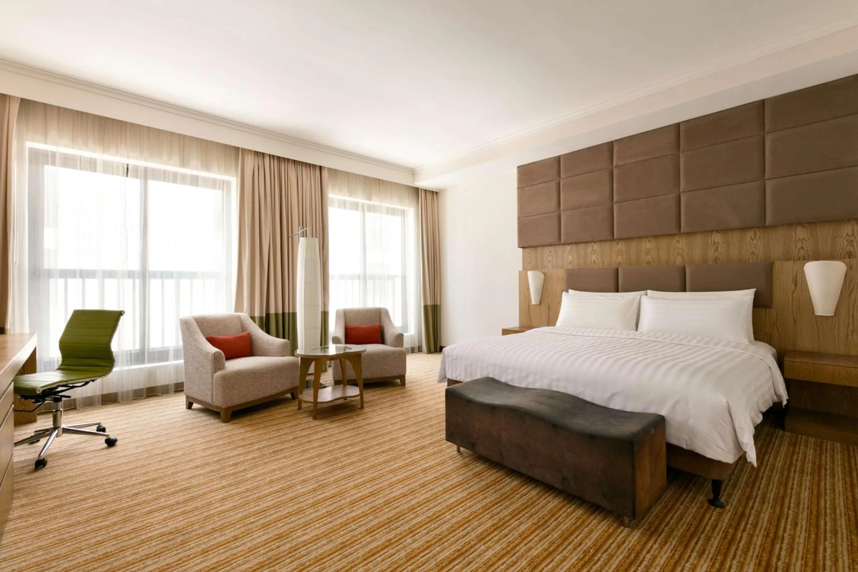 Photo of the whole room, Bed in Traders Hotel, Abu Dhabi