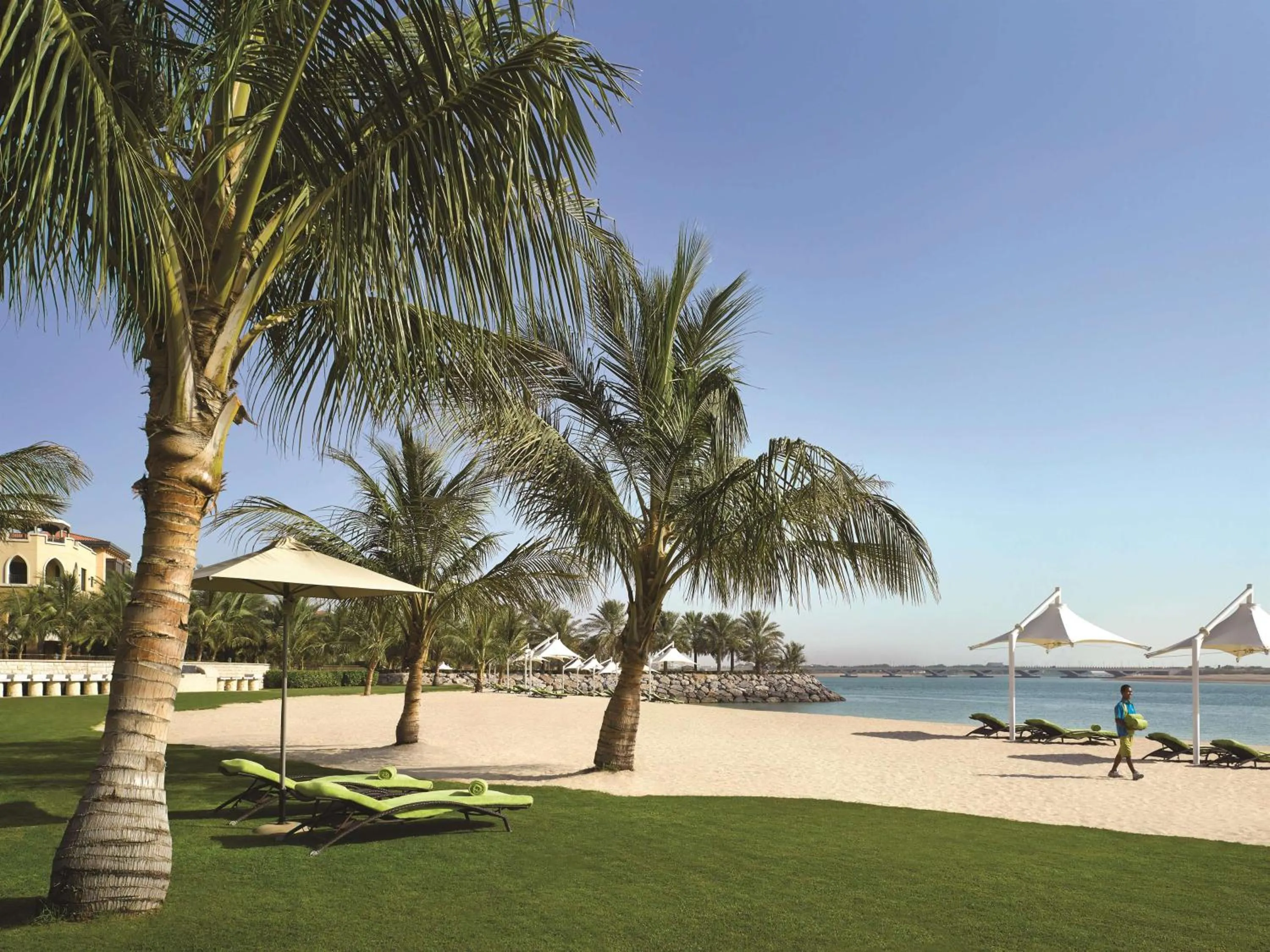 Beach in Traders Hotel, Abu Dhabi