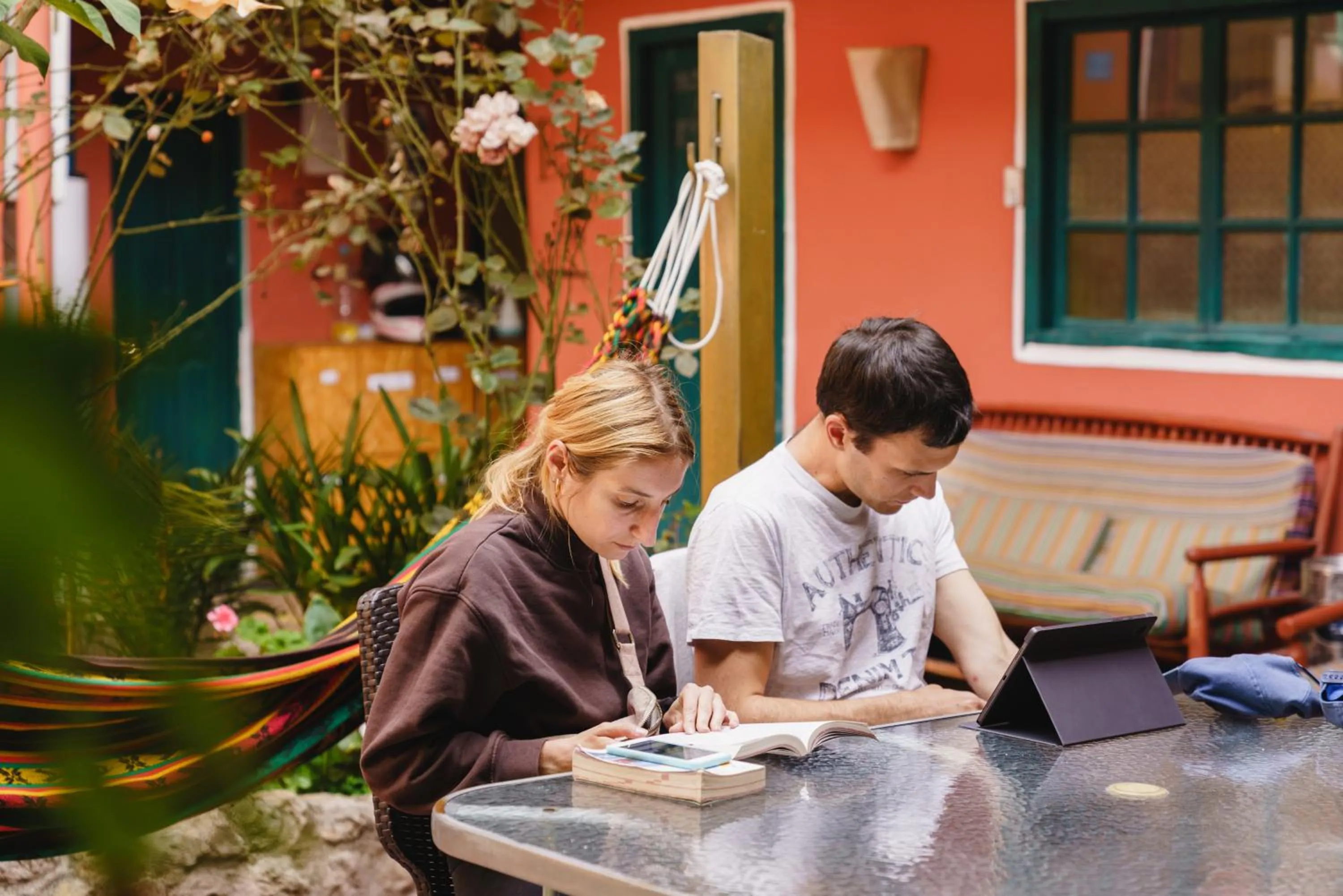 Patio in Backpacker La Bo'M