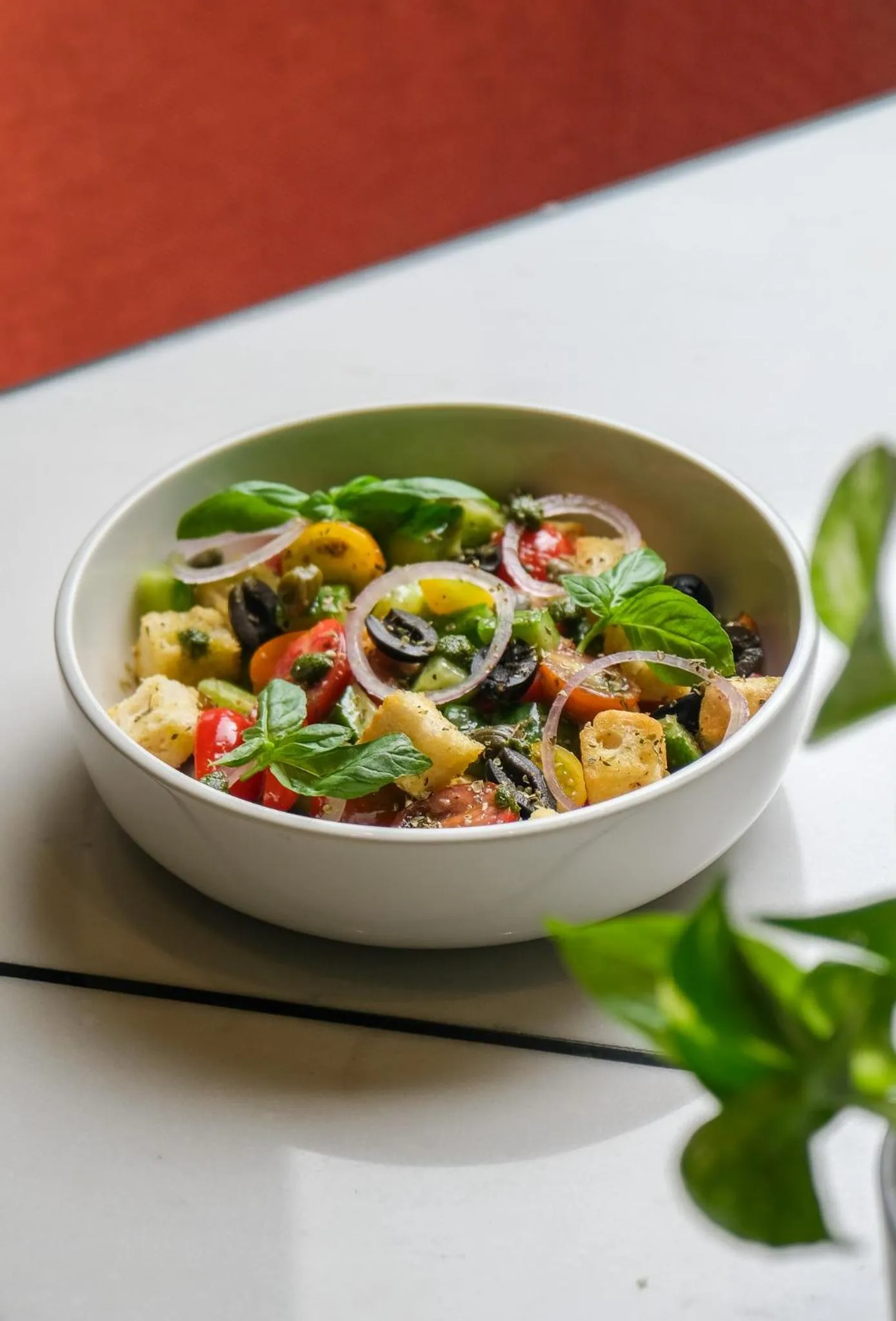 Restaurant/places to eat in Media One Hotel