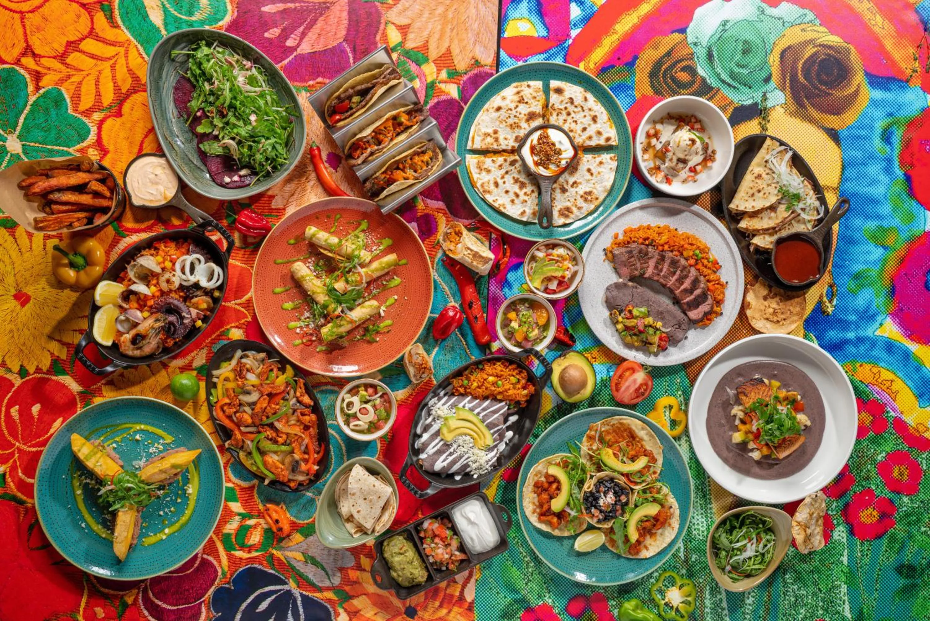 Restaurant/places to eat in Yas Plaza Mangroves by IHG