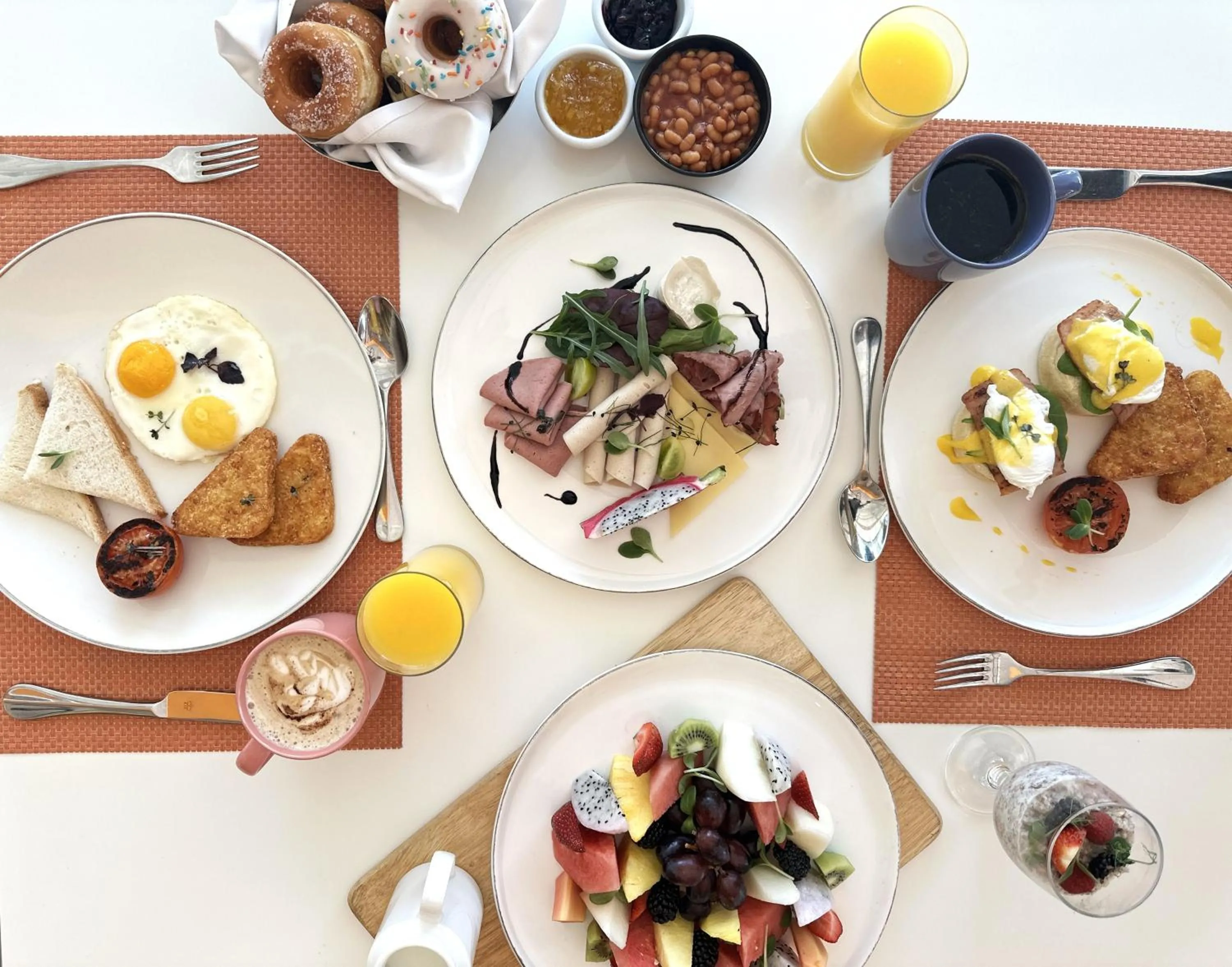 Food and drinks in Aloft Abu Dhabi