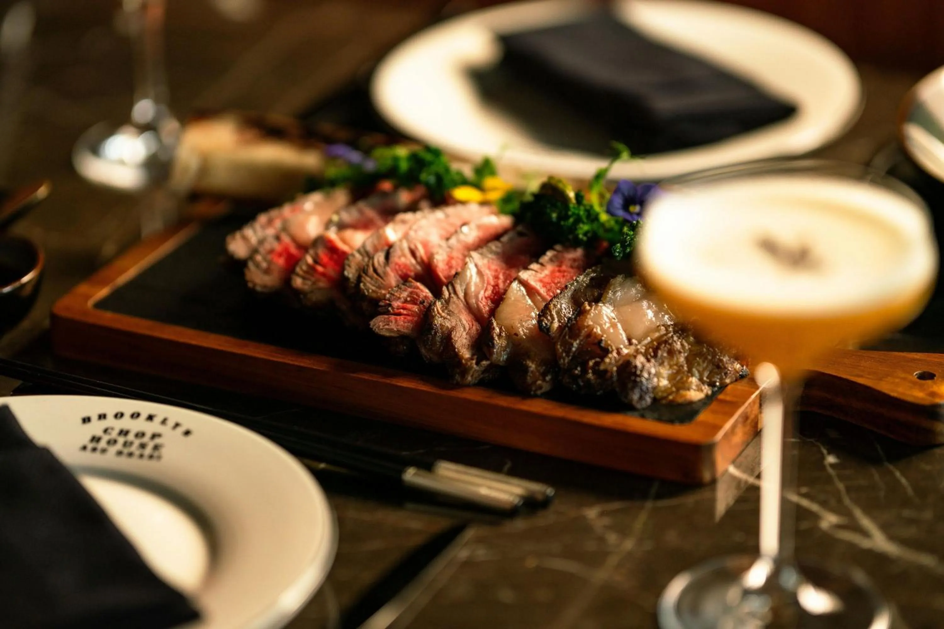 Restaurant/places to eat in W Abu Dhabi - Yas Island