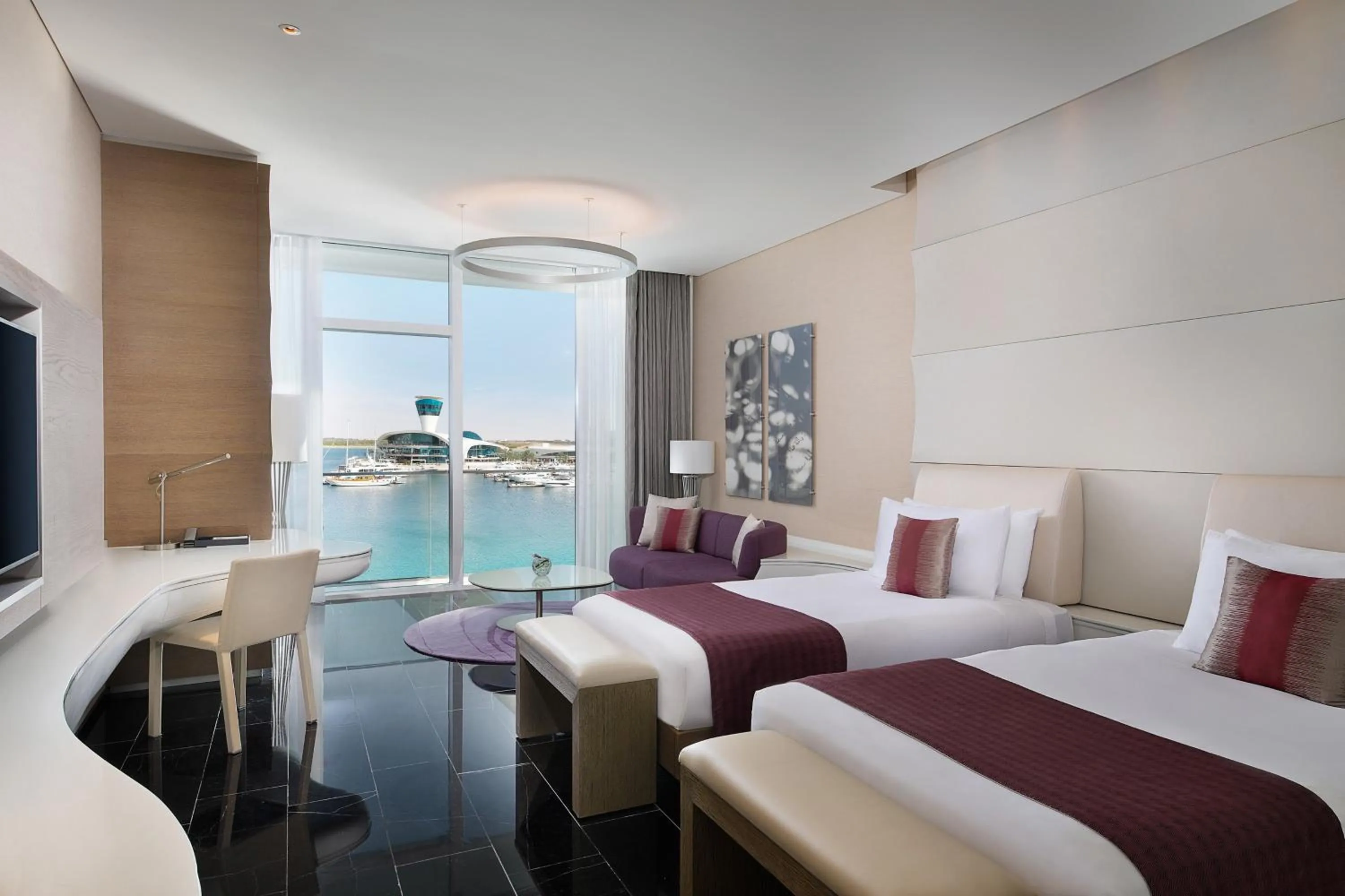 Photo of the whole room, Bed in W Abu Dhabi - Yas Island