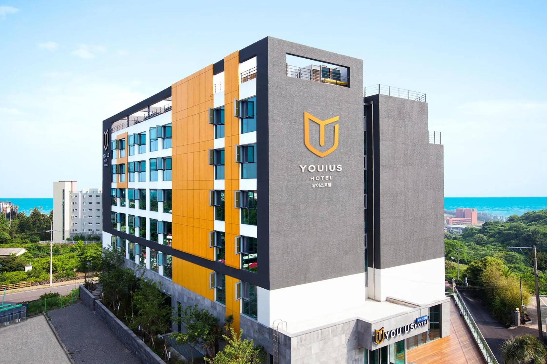 Property building in YOUUS Hotel