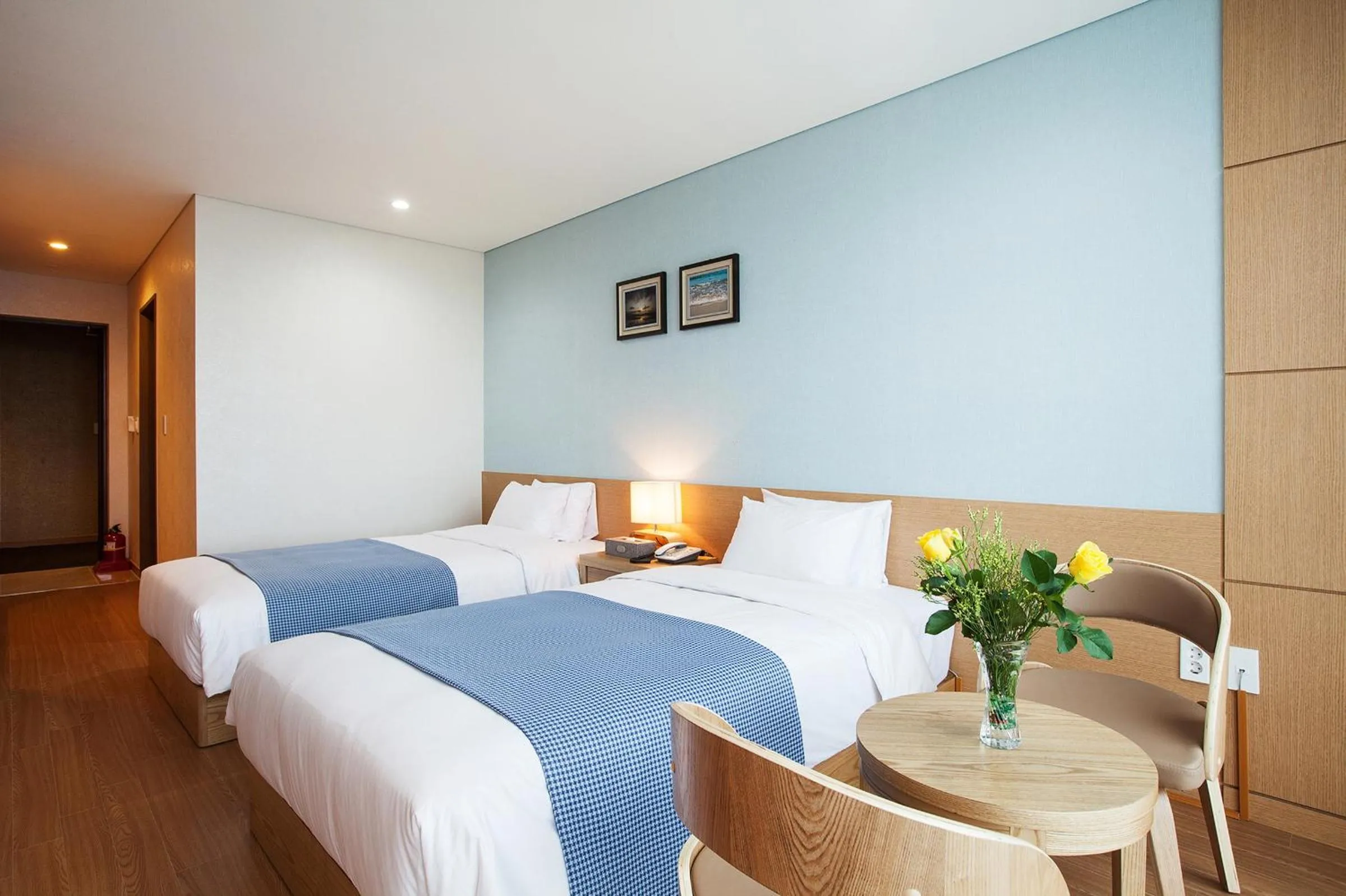 Bedroom, Bed in YOUUS Hotel