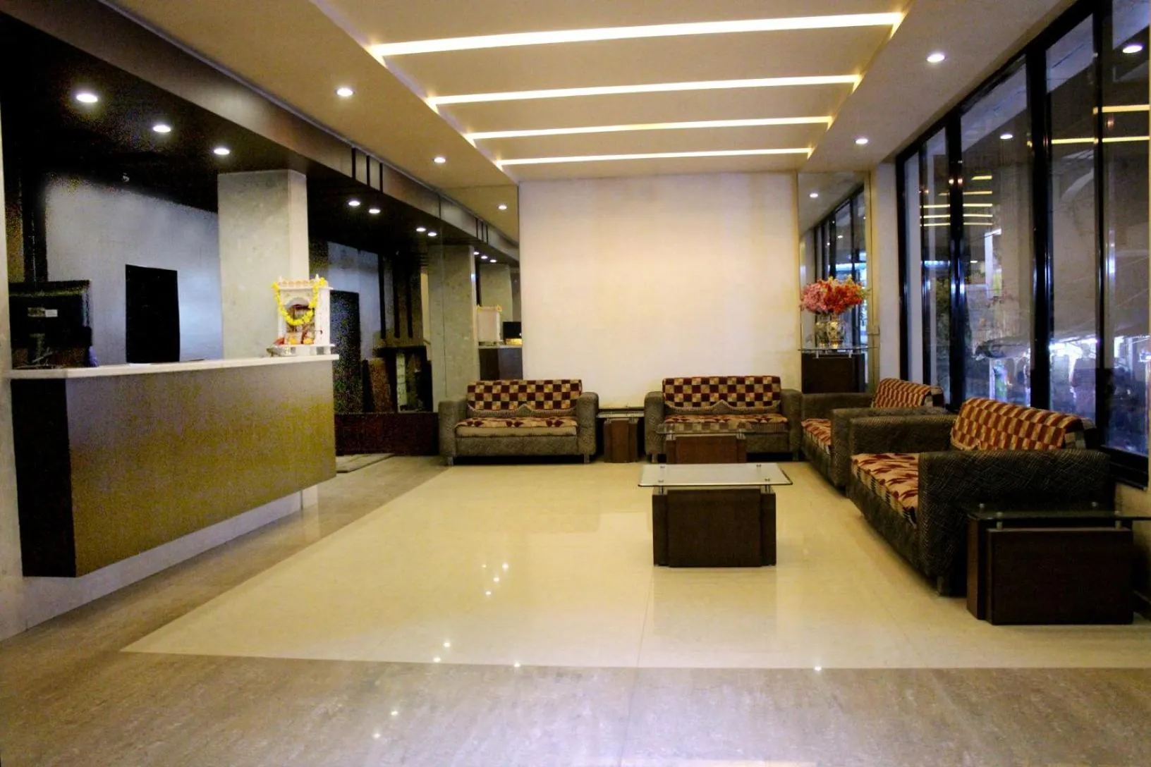 Lobby or reception in Hotel Rajmandir