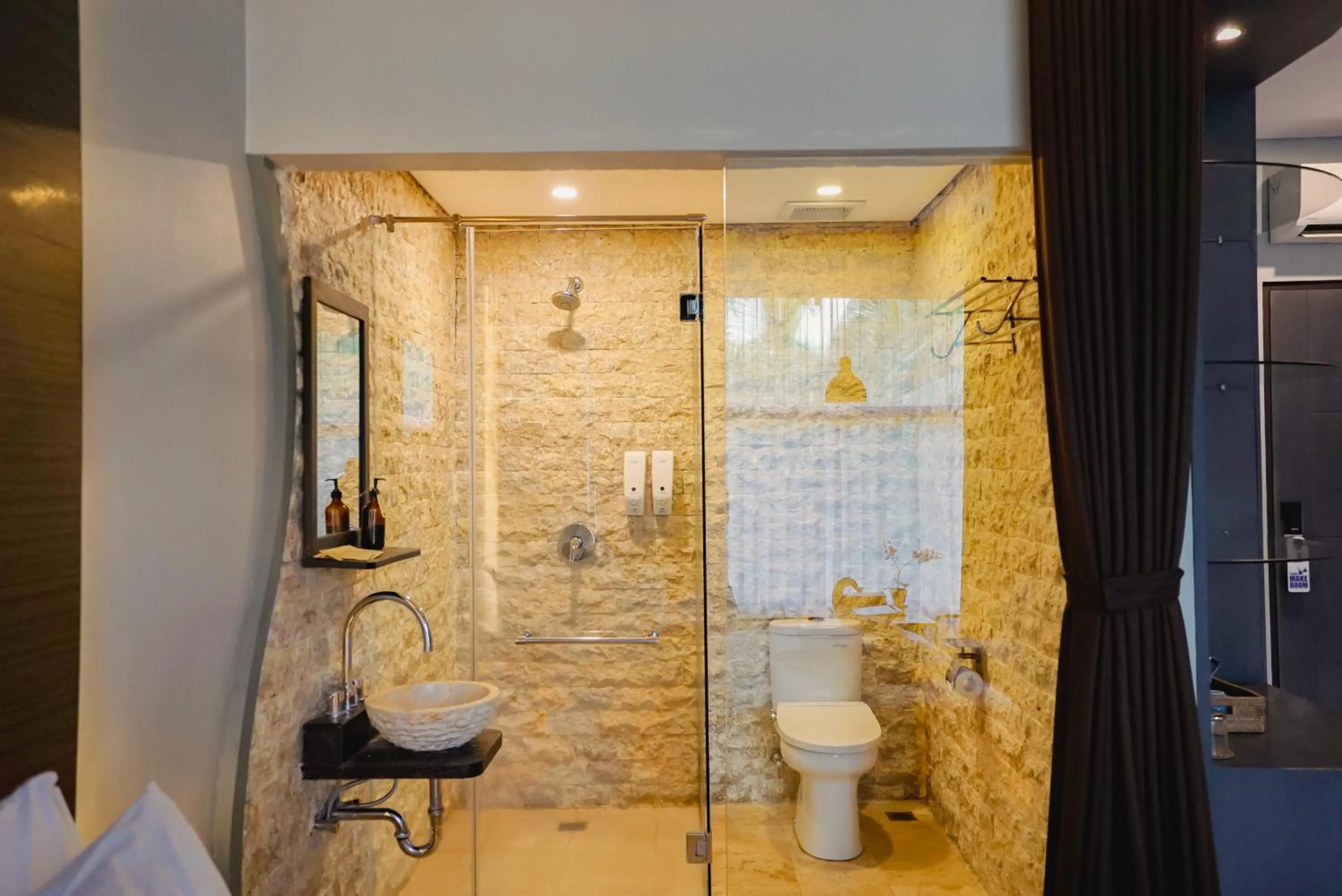 Shower in Royal Casa Ganesha