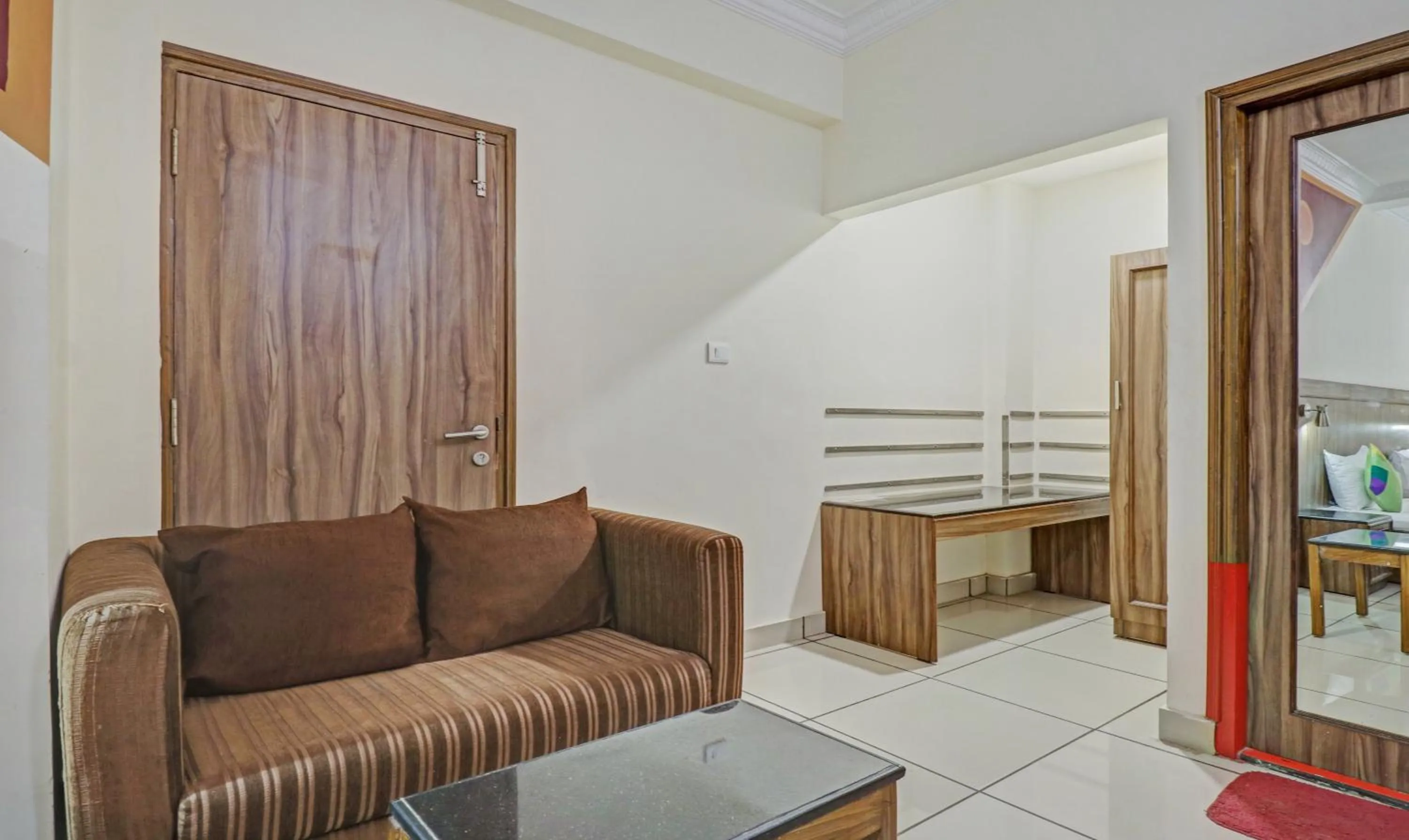 Bedroom in Treebo Komfort Suites, 3 Km From Mysore Palace