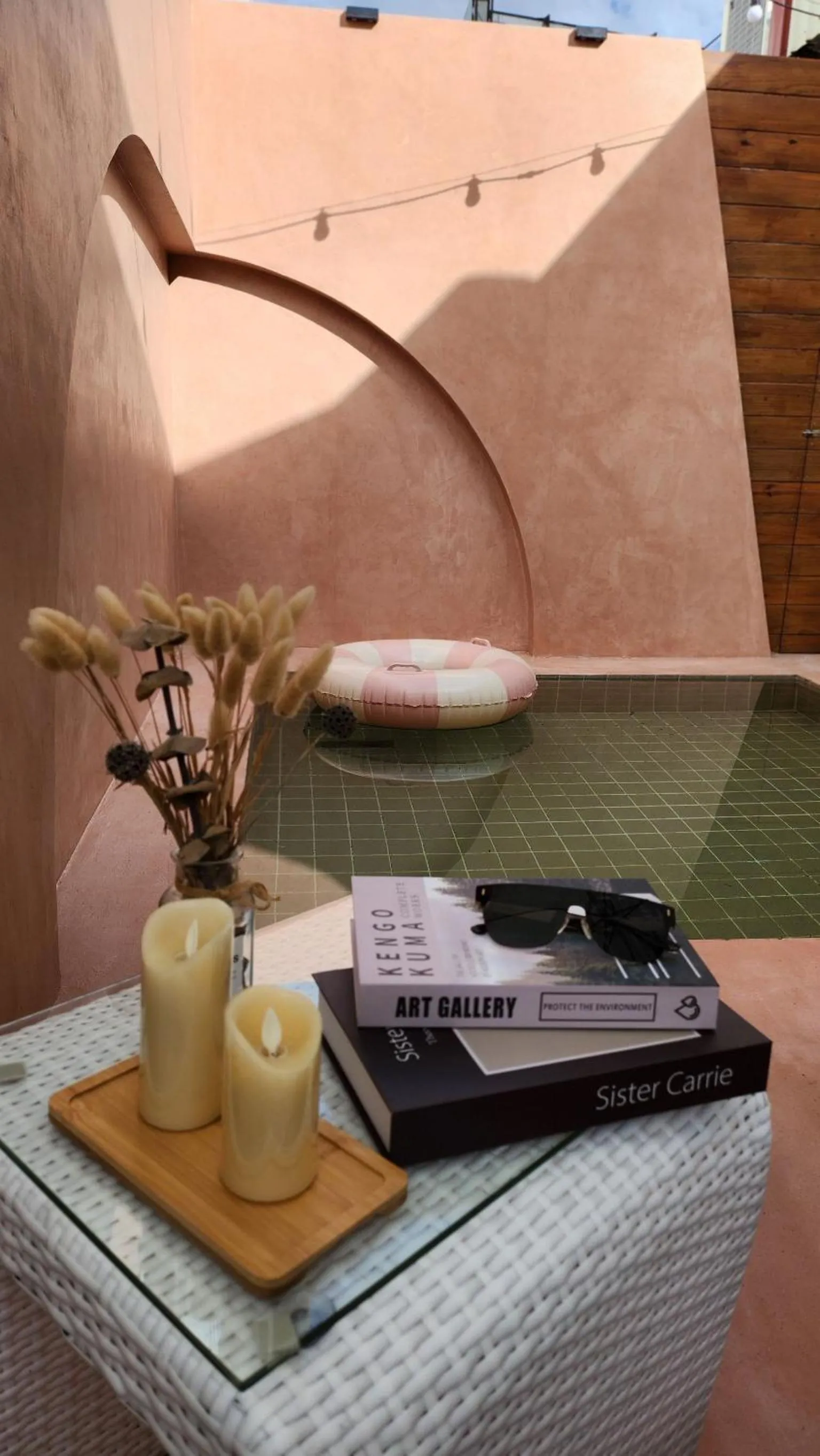 Swimming pool in Villa Windingland