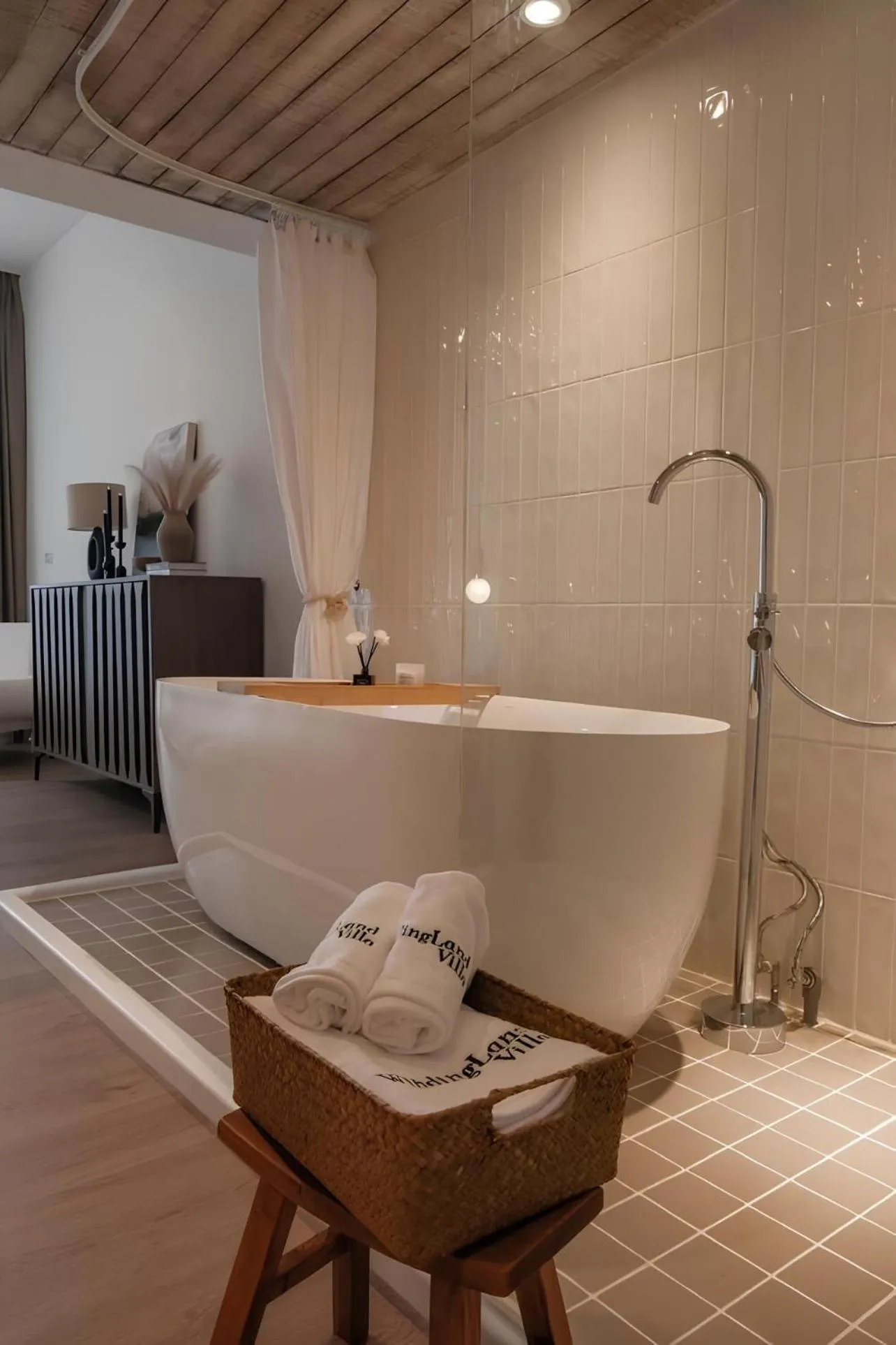 Bath in Villa Windingland