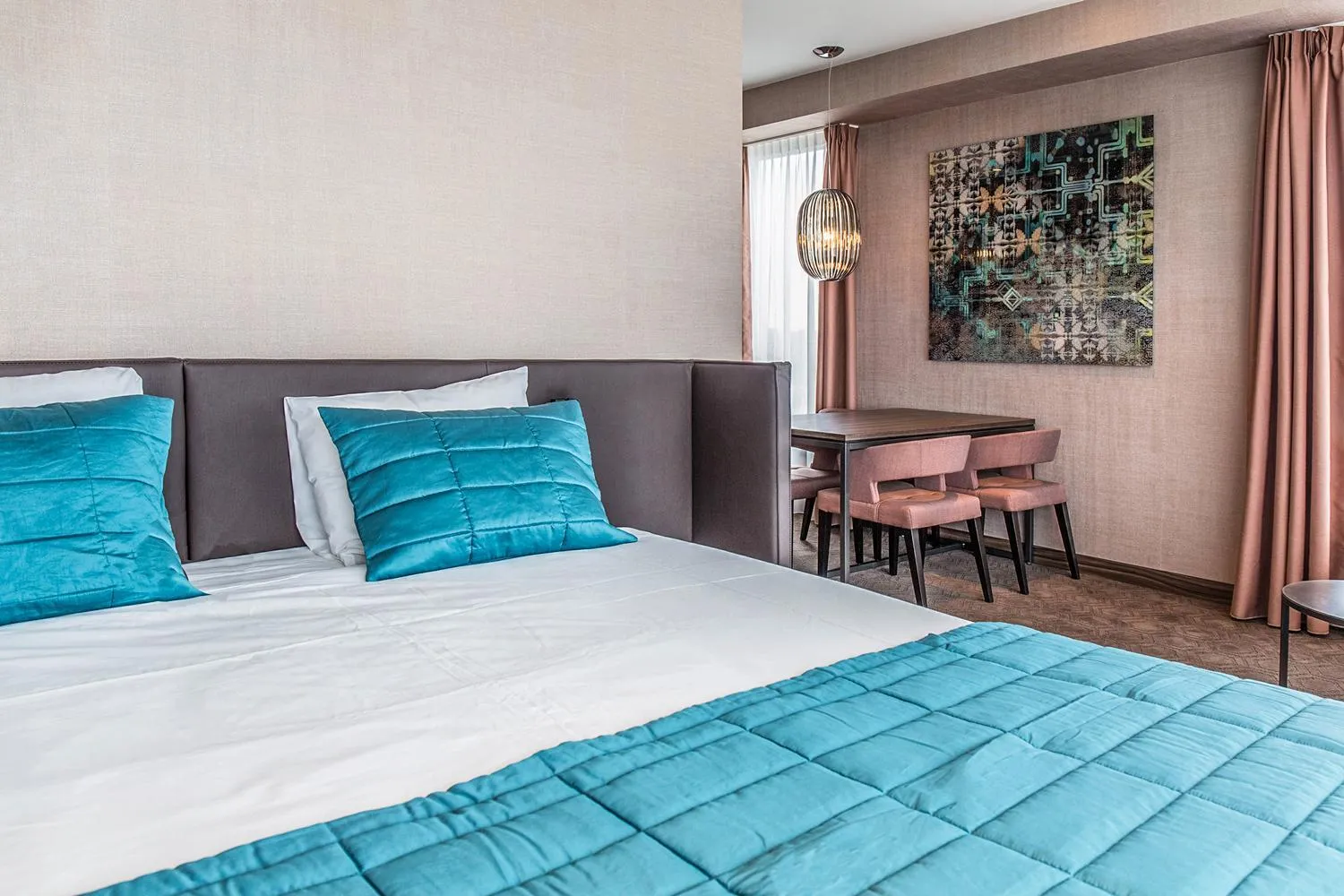 Photo of the whole room, Bed in Van der Valk Hotel Enschede