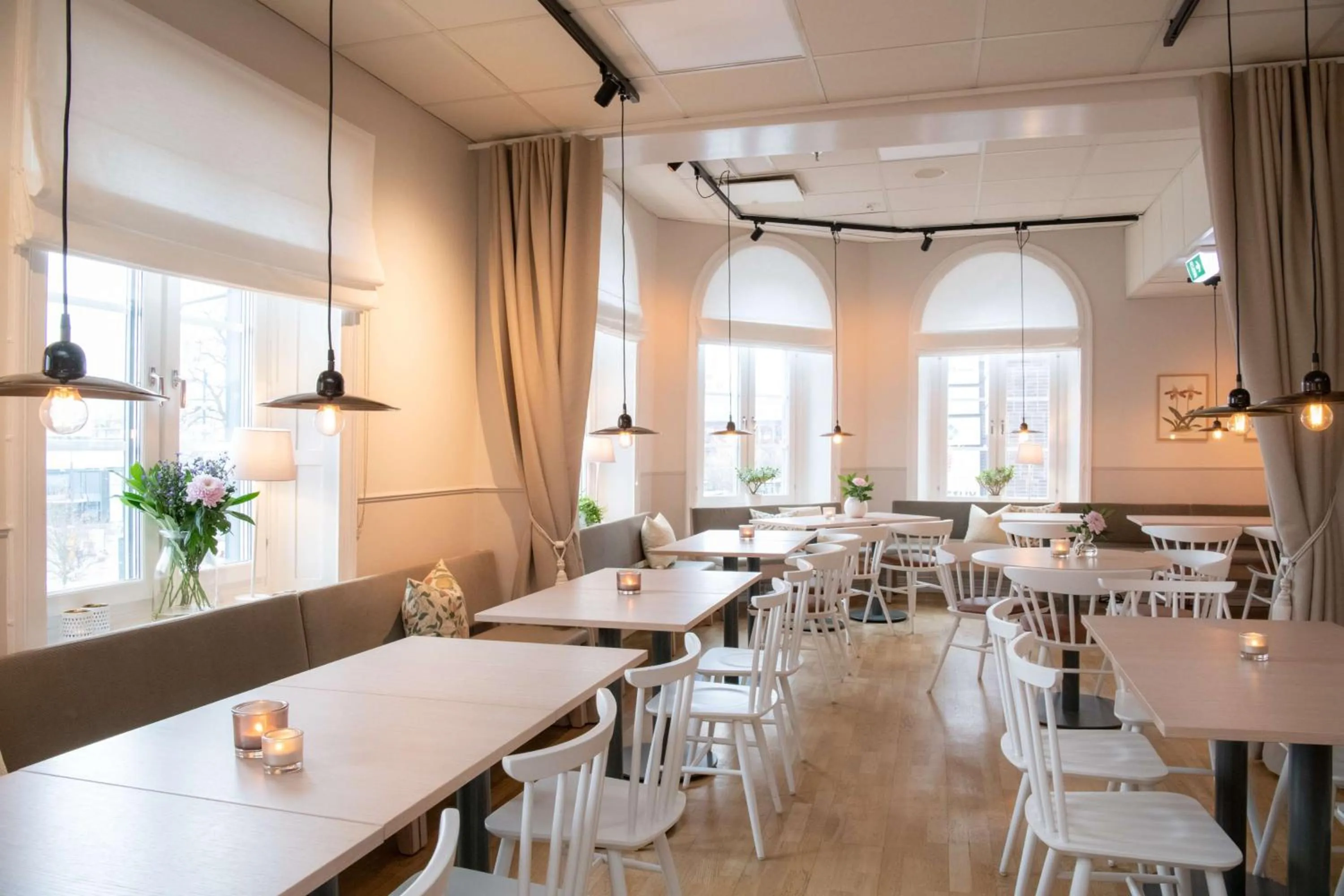 Restaurant/places to eat in Best Western Hotel Svava