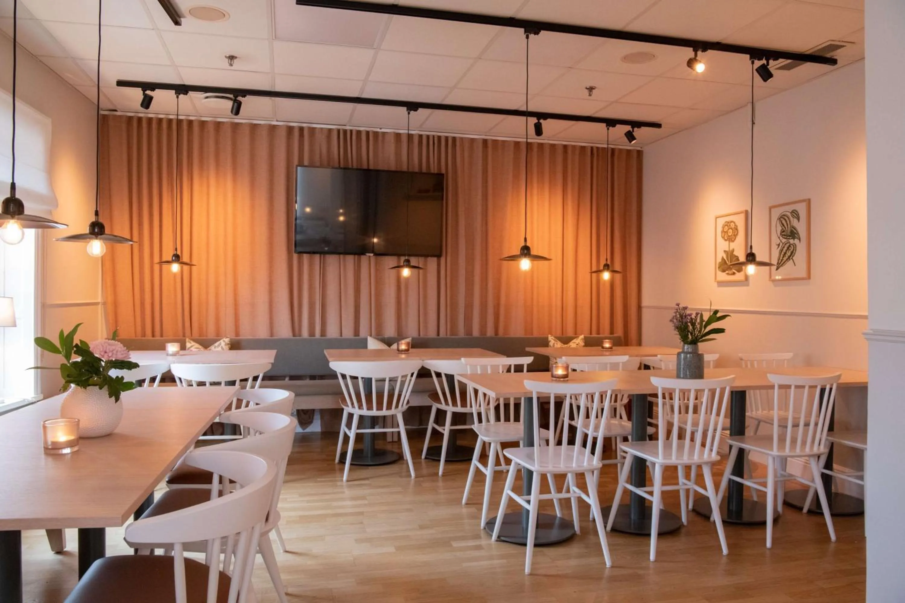 Restaurant/places to eat in Best Western Hotel Svava