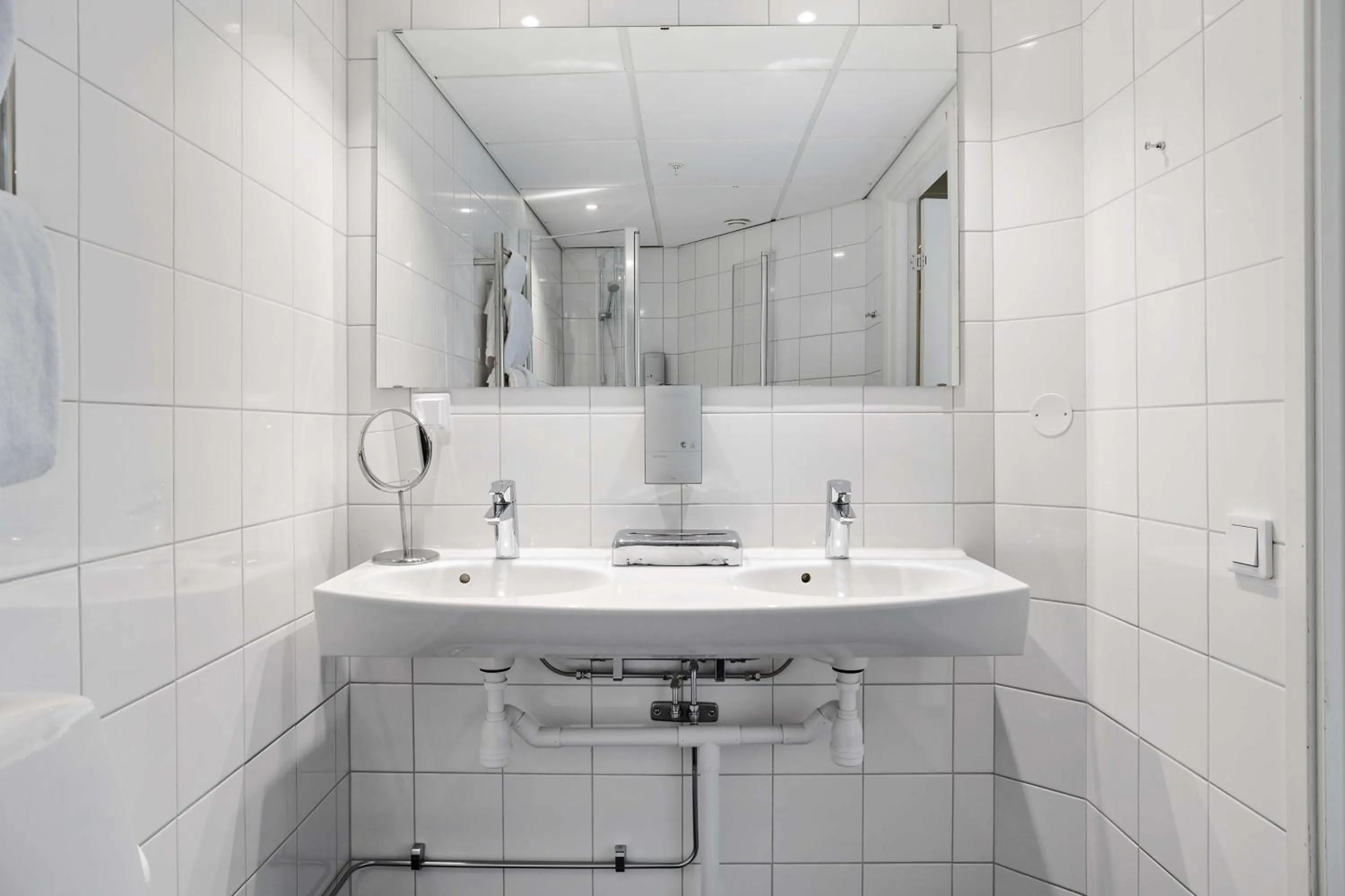 Shower in Best Western Hotel Svava