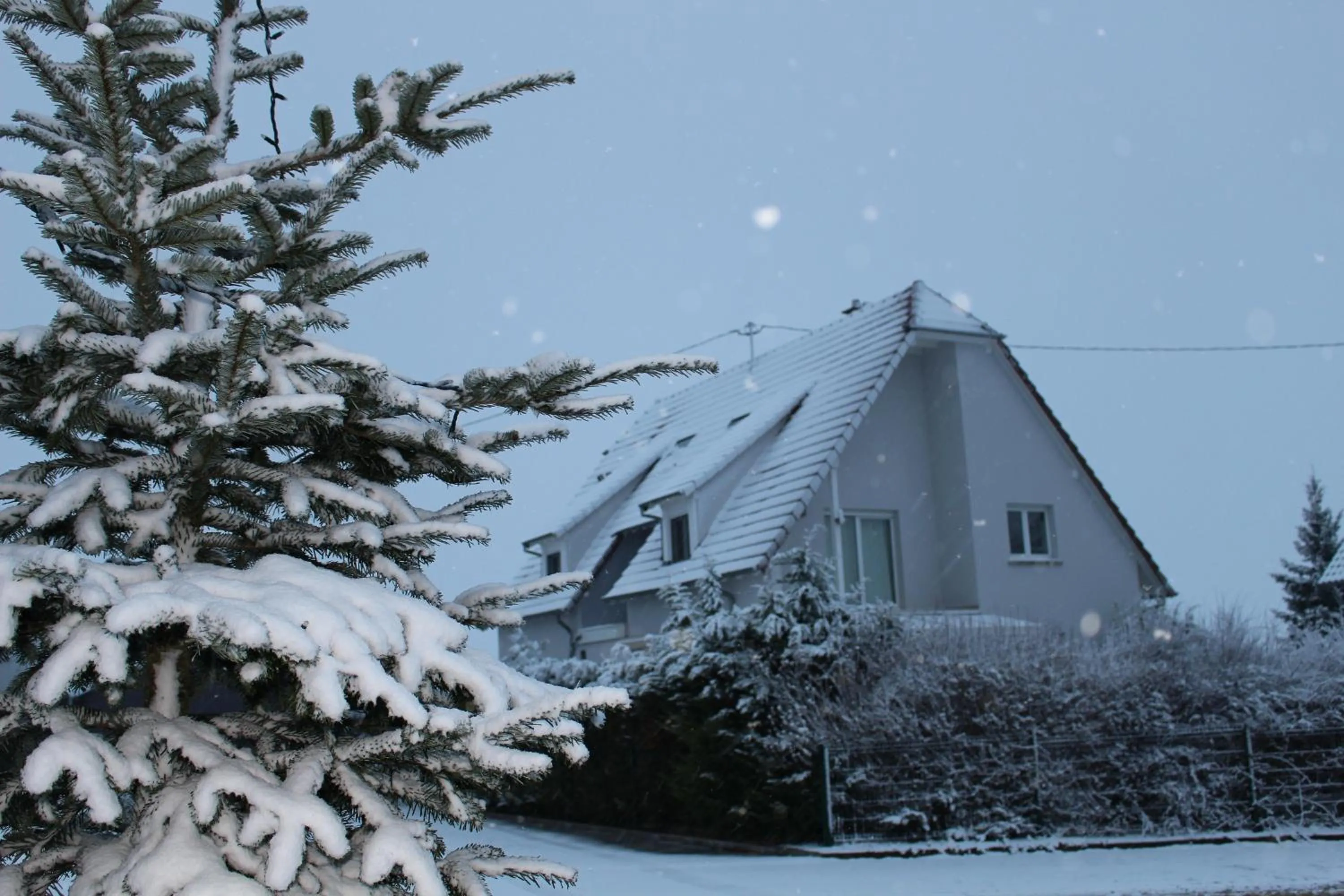 Street view in Chambre d'hôtes Le Lavandin et sa cuisine privative