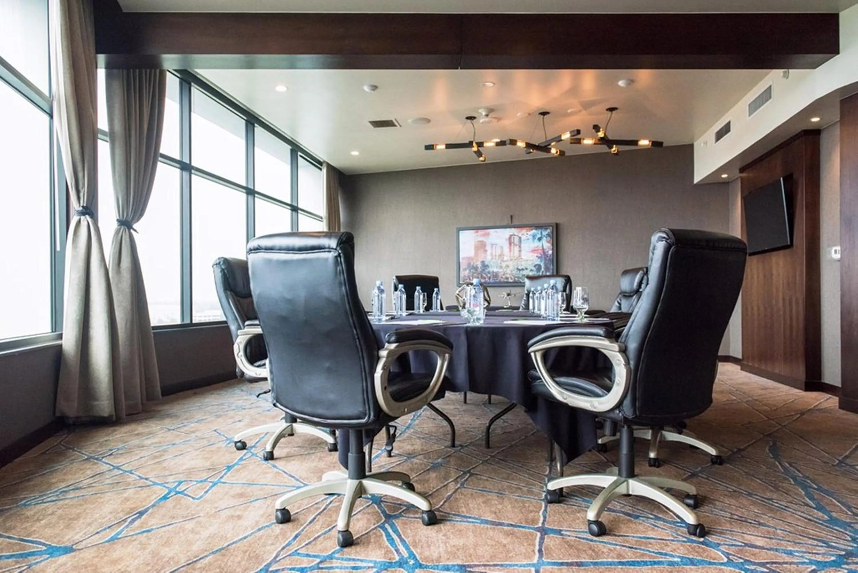 Meeting/conference room in Holiday Inn Long Beach - Airport by IHG