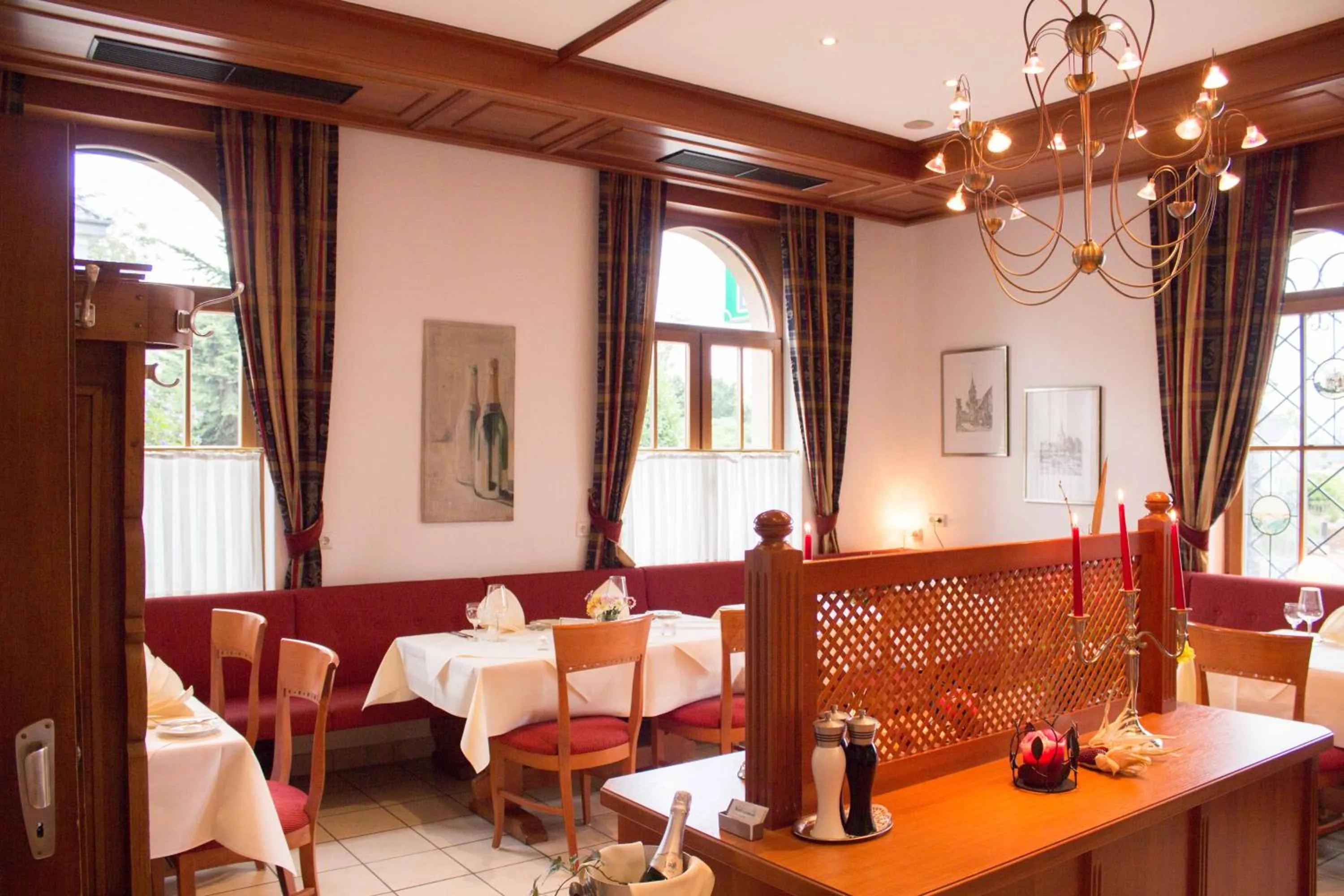 Restaurant/places to eat in Hotel Schützenburg