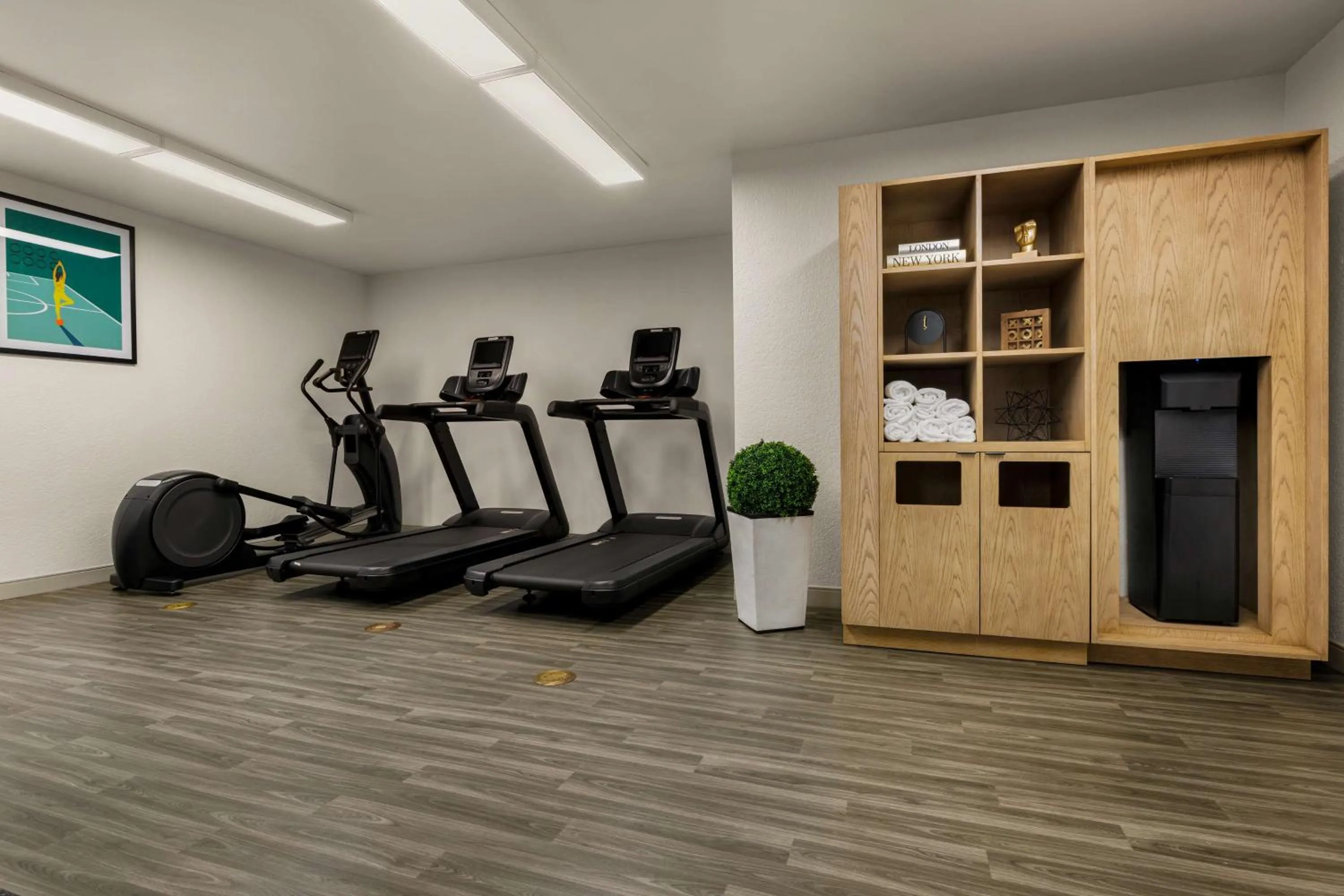 Fitness centre/facilities in Sonesta Simply Suites Irvine East Foothill