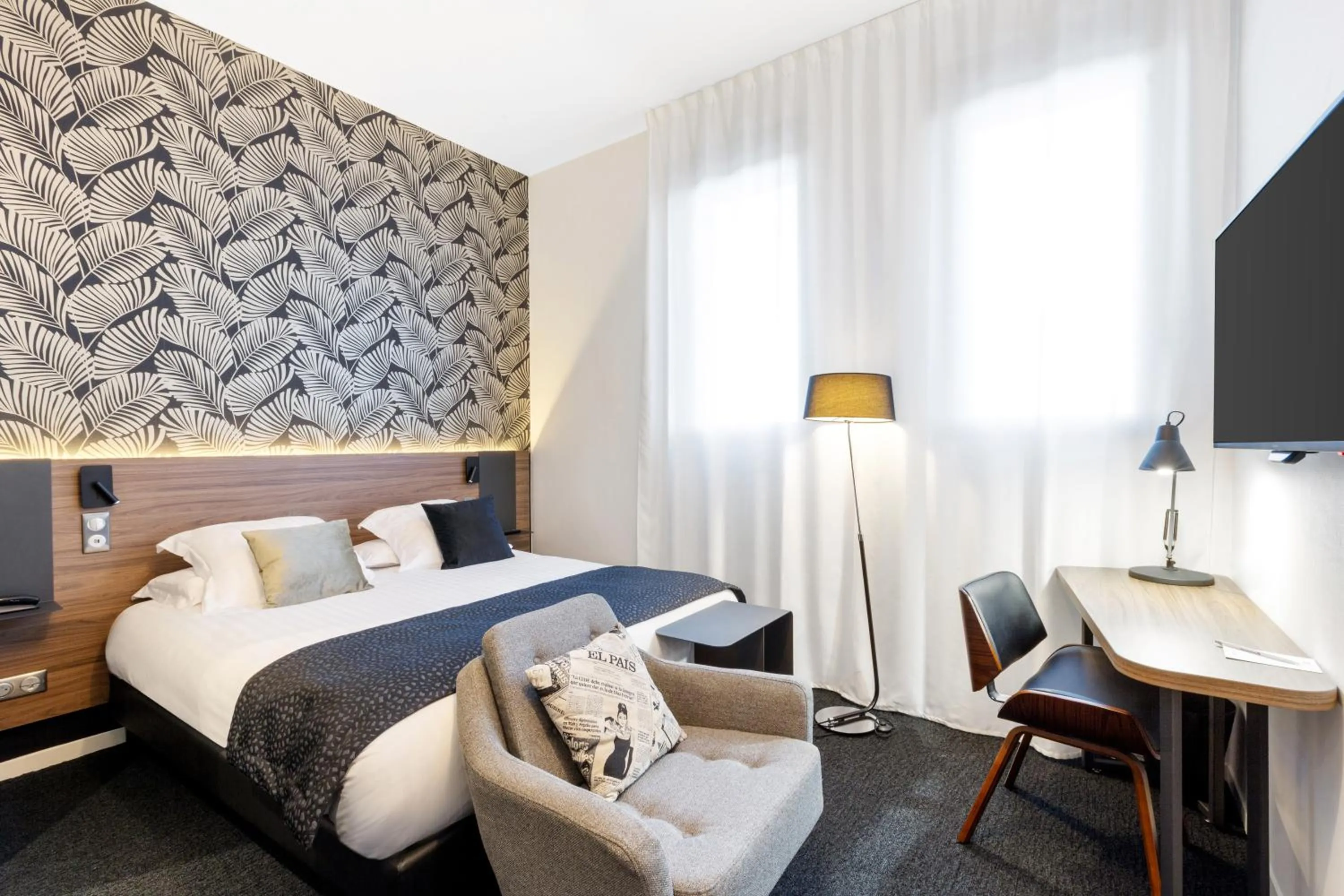 Bedroom, Bed in Best Western Plus Europe Hôtel Brest