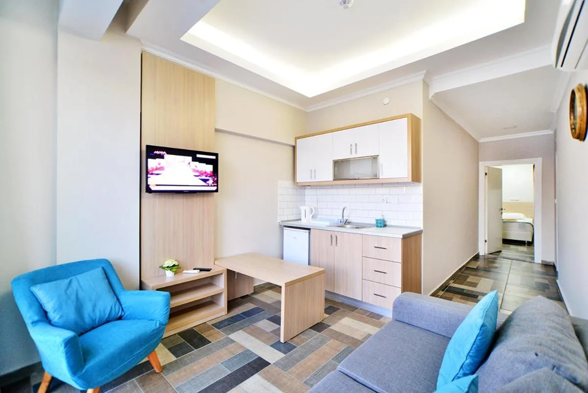 Kitchen or kitchenette in M Suite