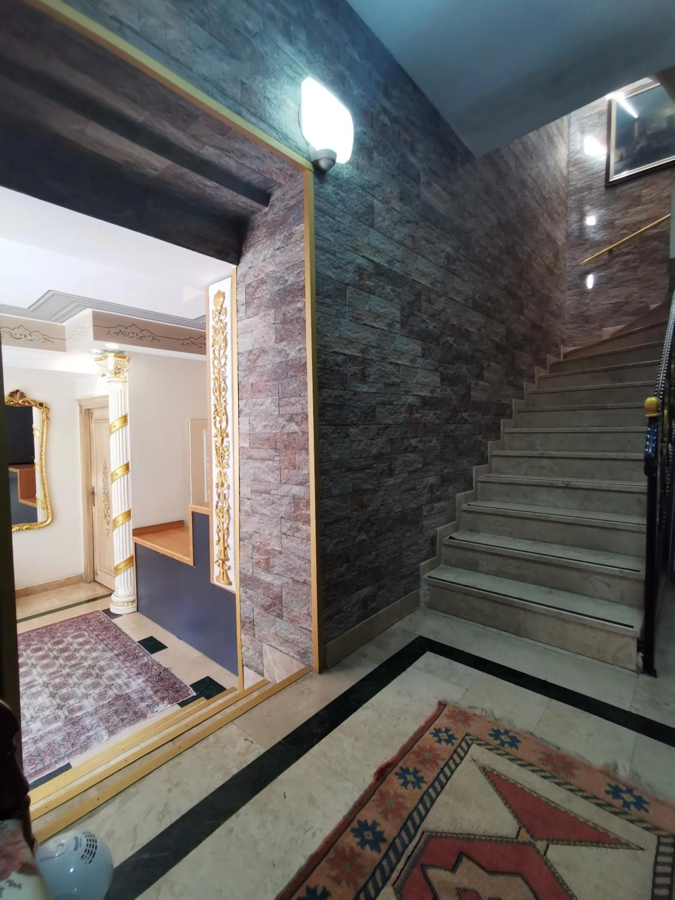 Facade/entrance in Apple Tree Hotel