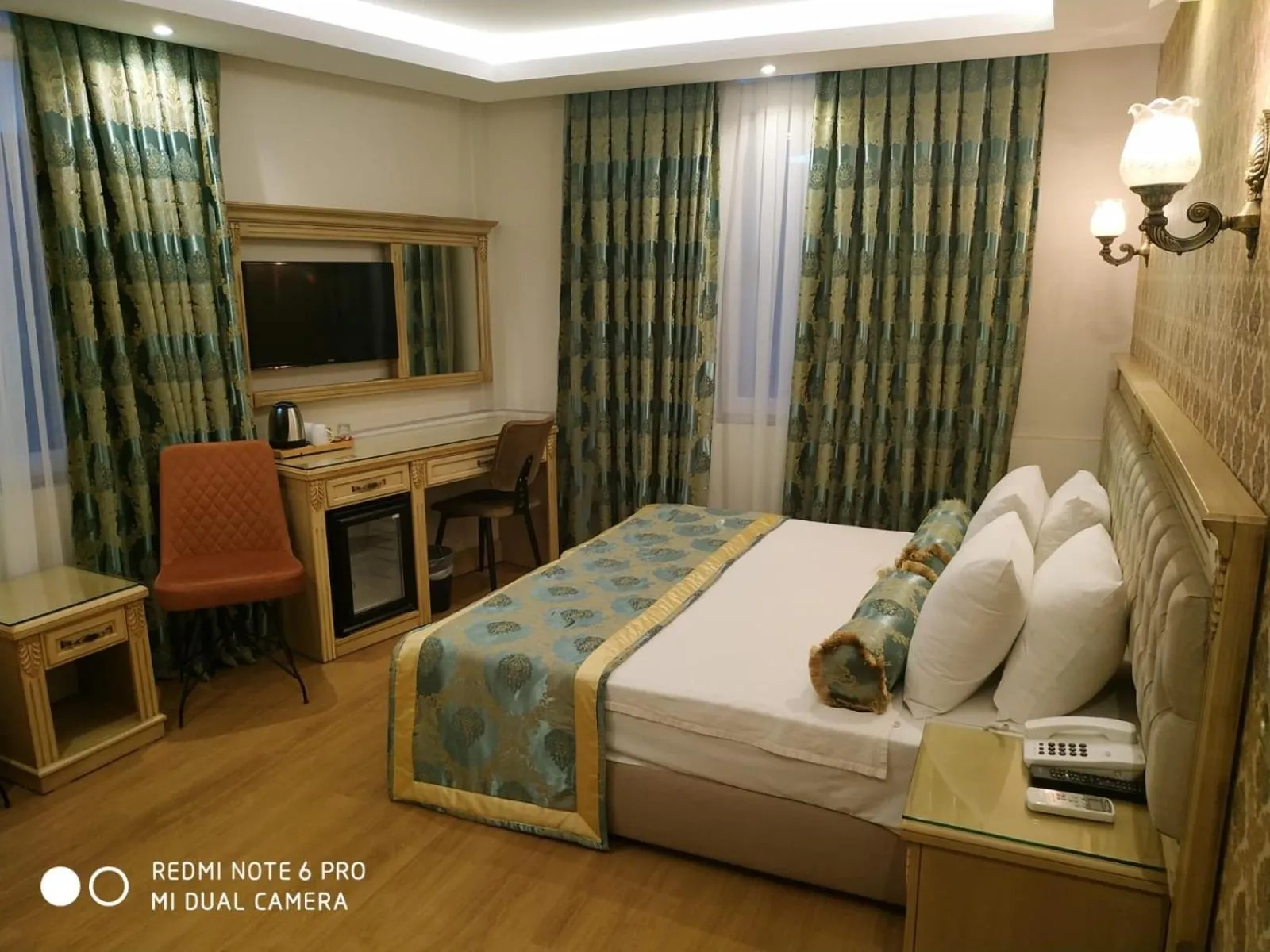 Bed in Apple Tree Hotel