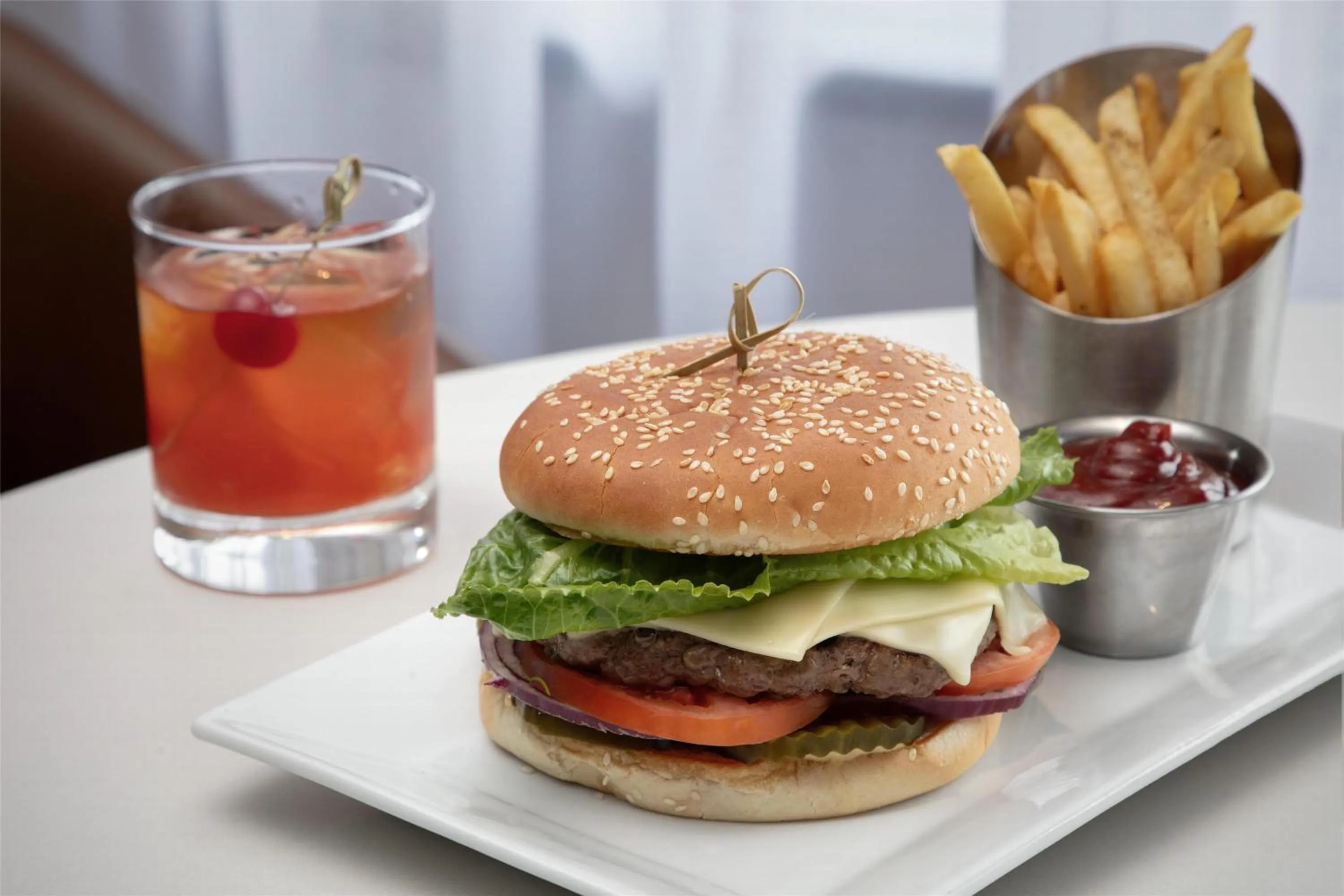 Restaurant/places to eat in Hilton Garden Inn Portsmouth Downtown