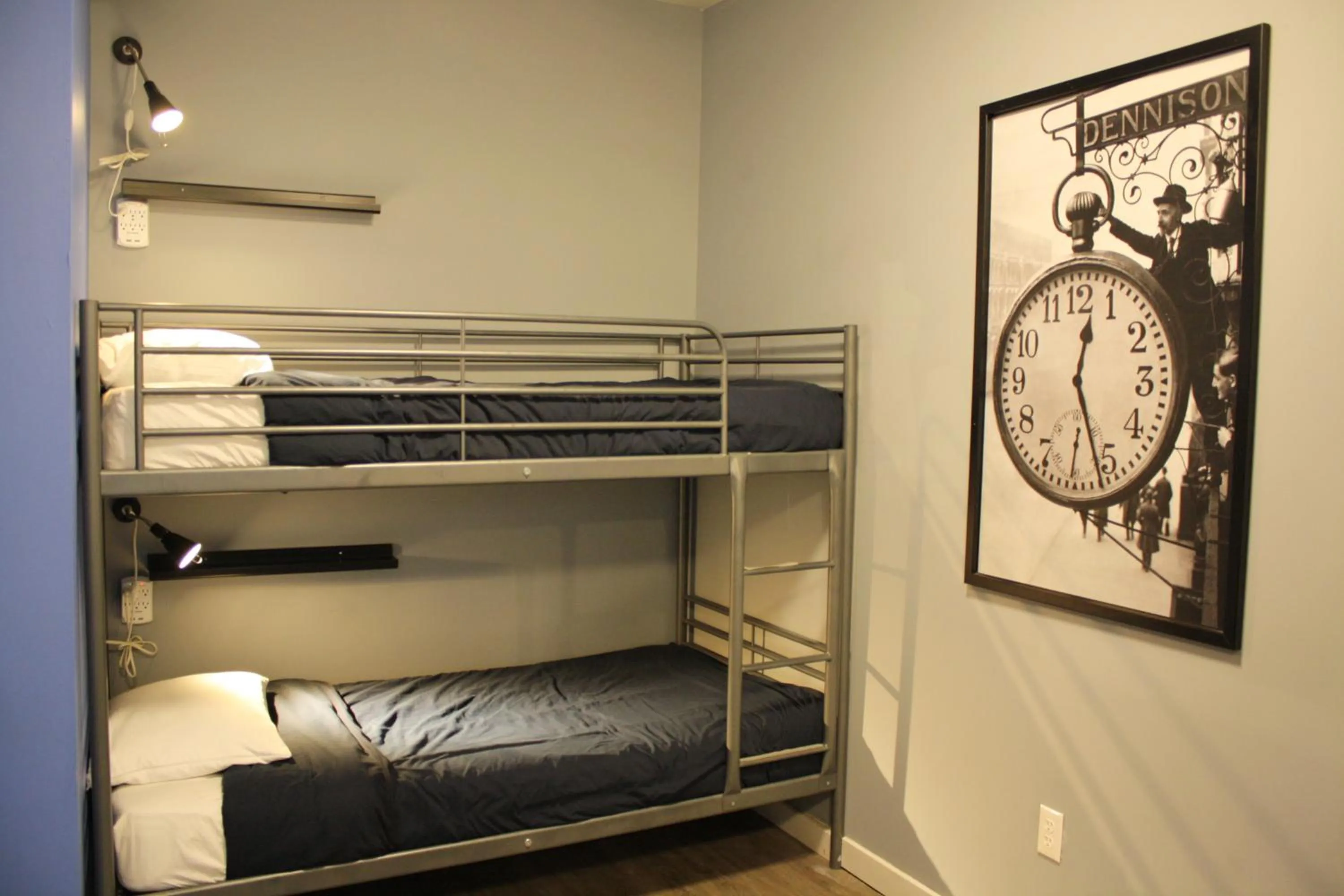 bunk bed, Bed in Apple Hostels of Philadelphia