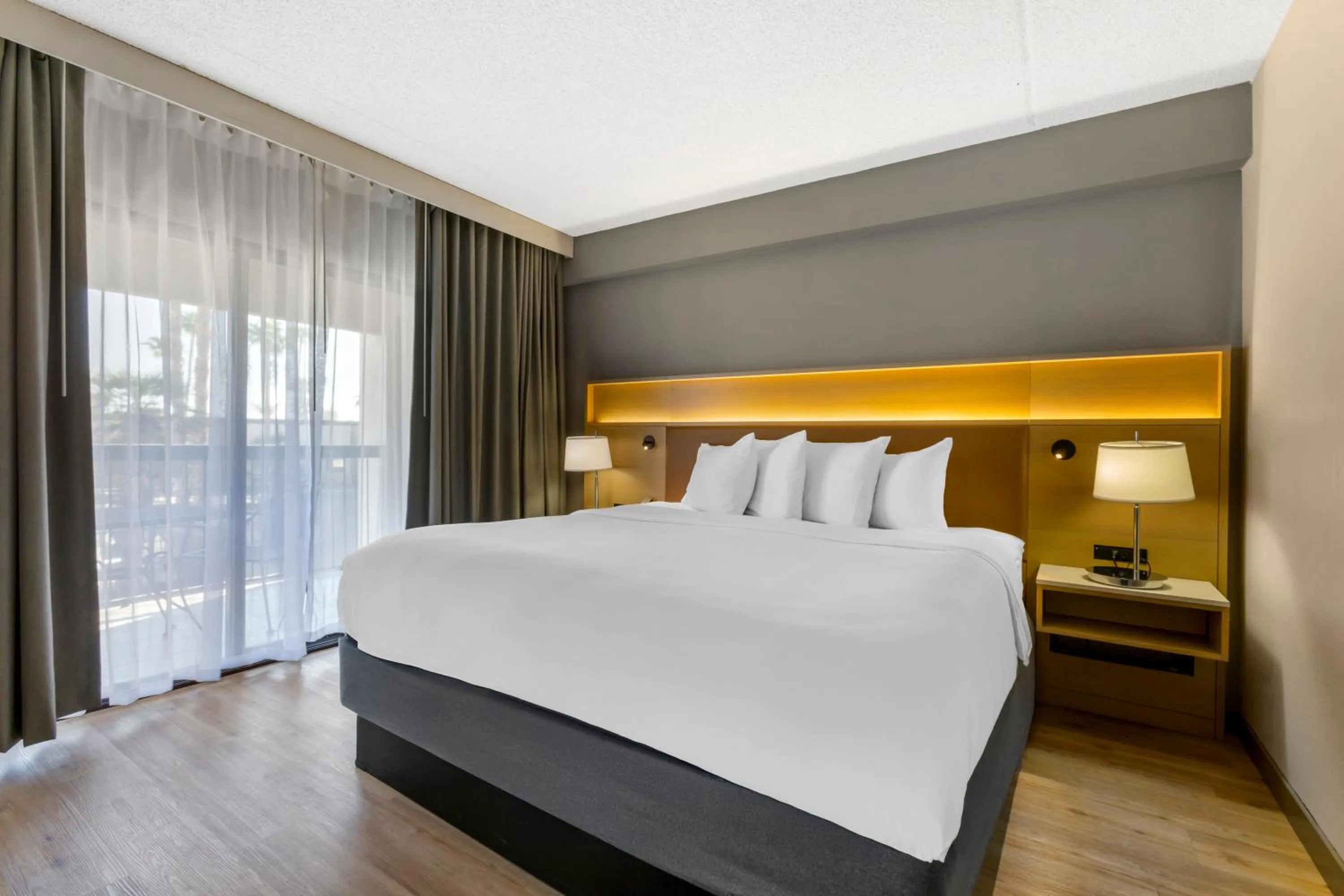 Bedroom, Bed in Radisson Hotel Casa Grande