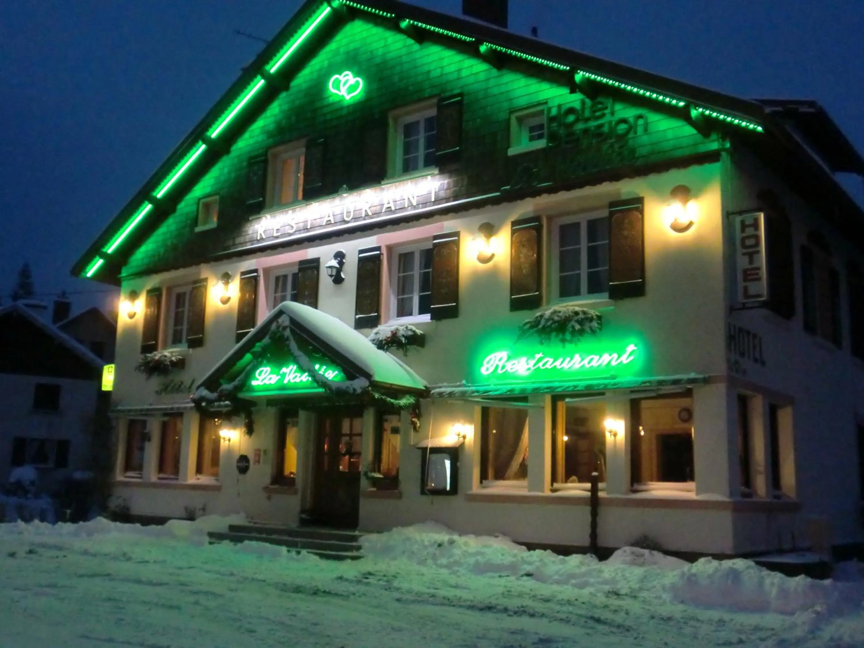 Property building in Hôtel La Vallée