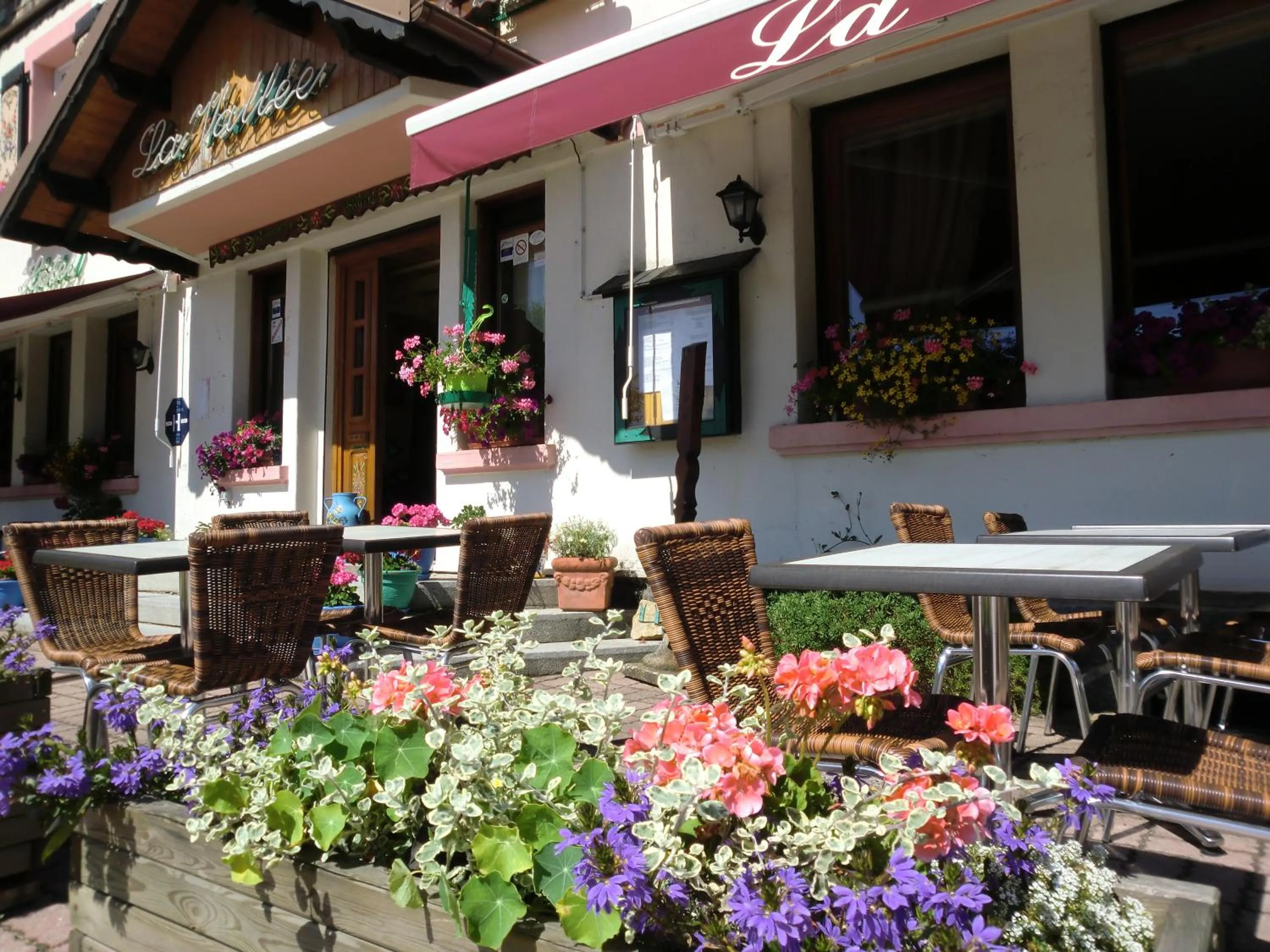 Balcony/Terrace in Hôtel La Vallée