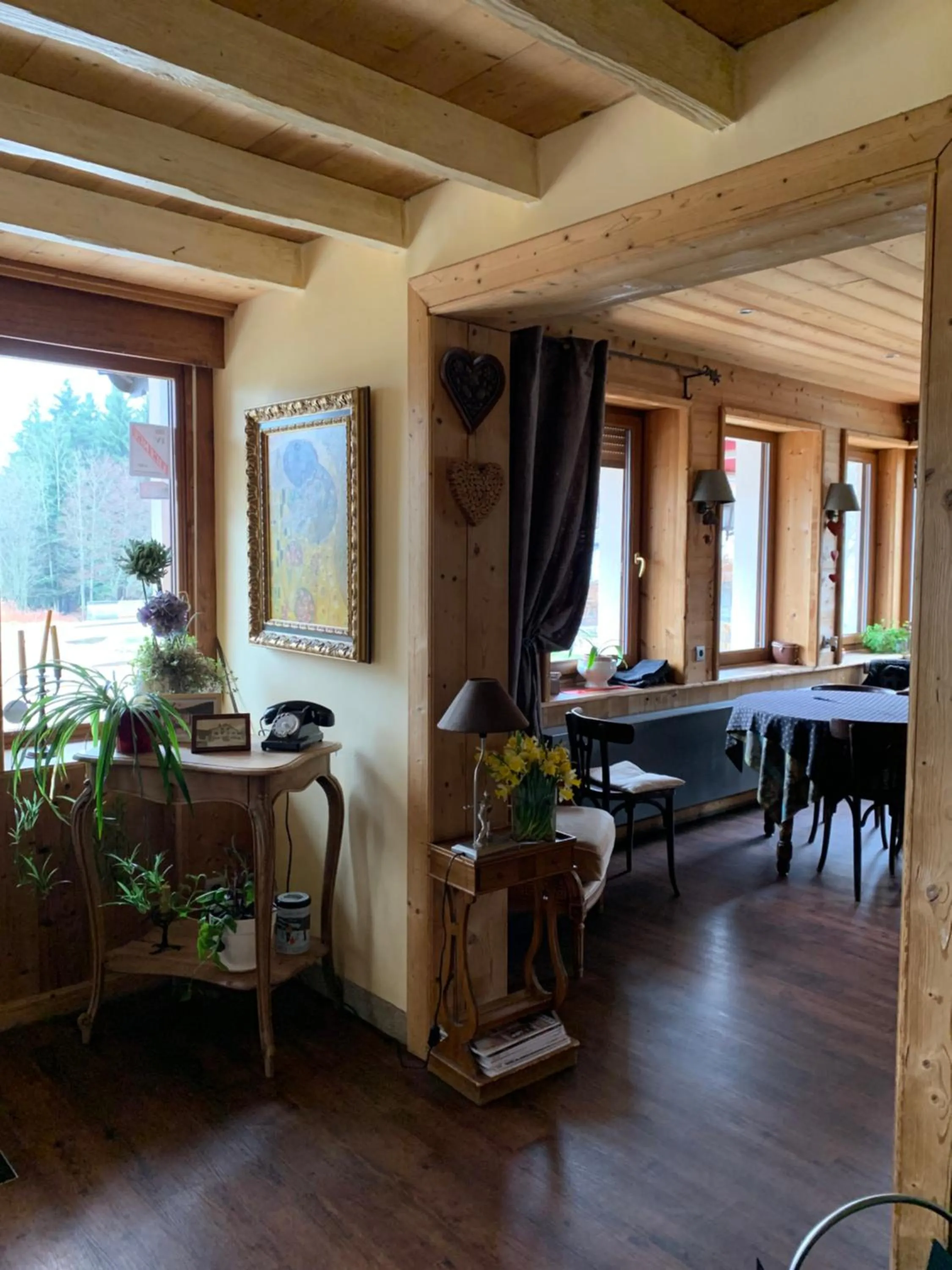 Property building in Hôtel La Vallée