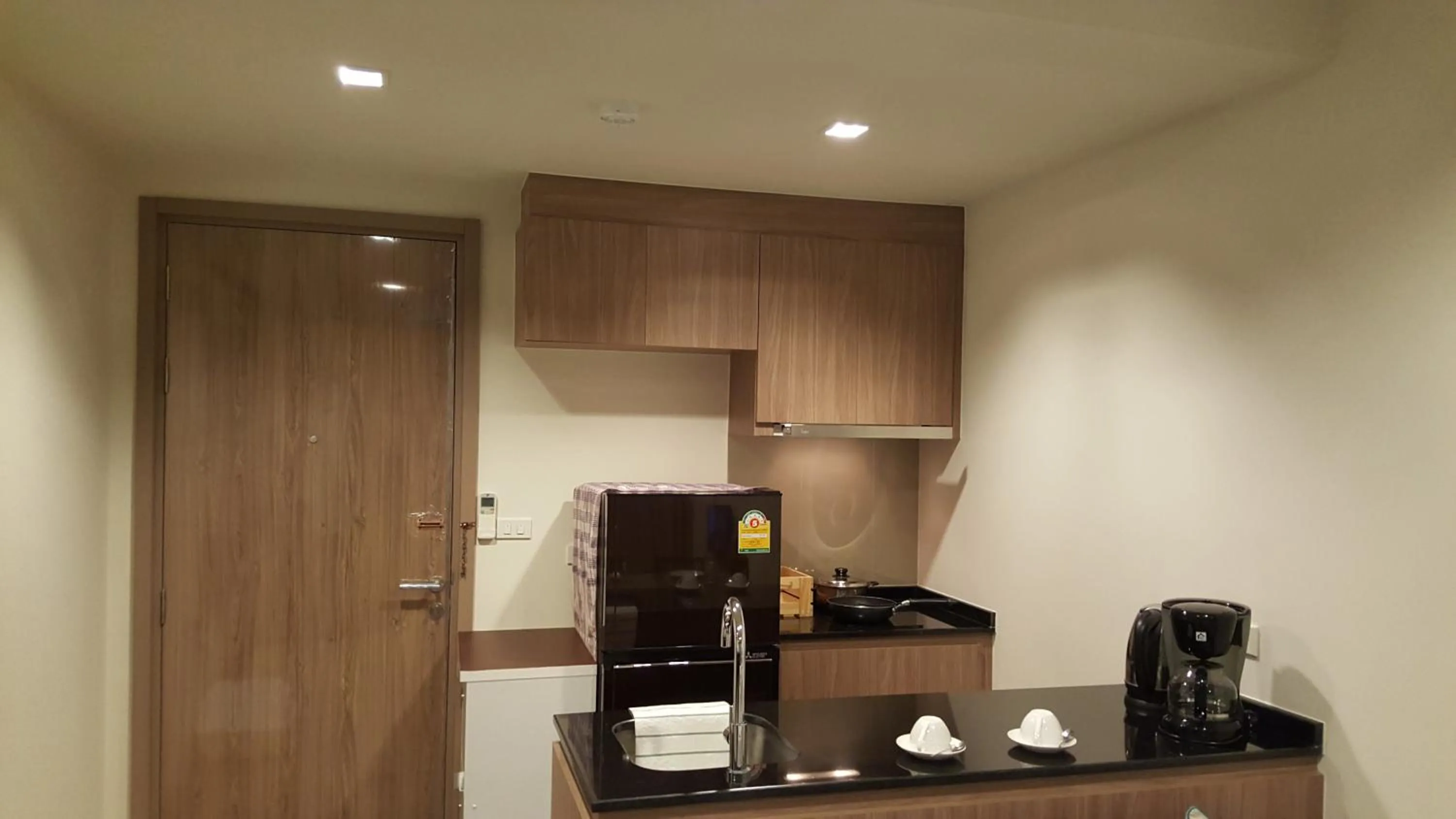 Kitchen or kitchenette in The Relaxing Room Pool Access at Rain Resort Condominium Cha Am- Hua Hin
