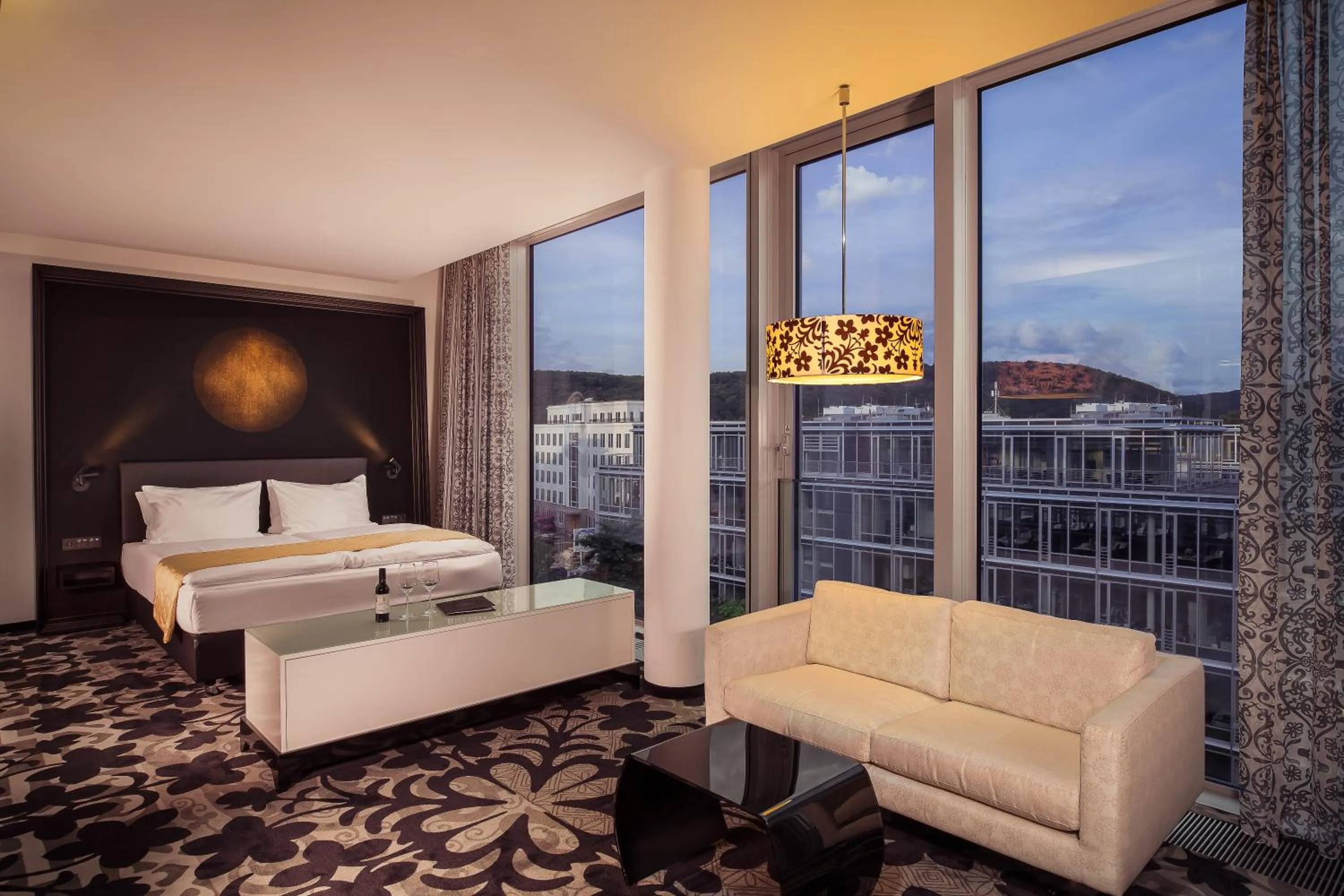 Photo of the whole room, Bed in Kameha Grand Bonn