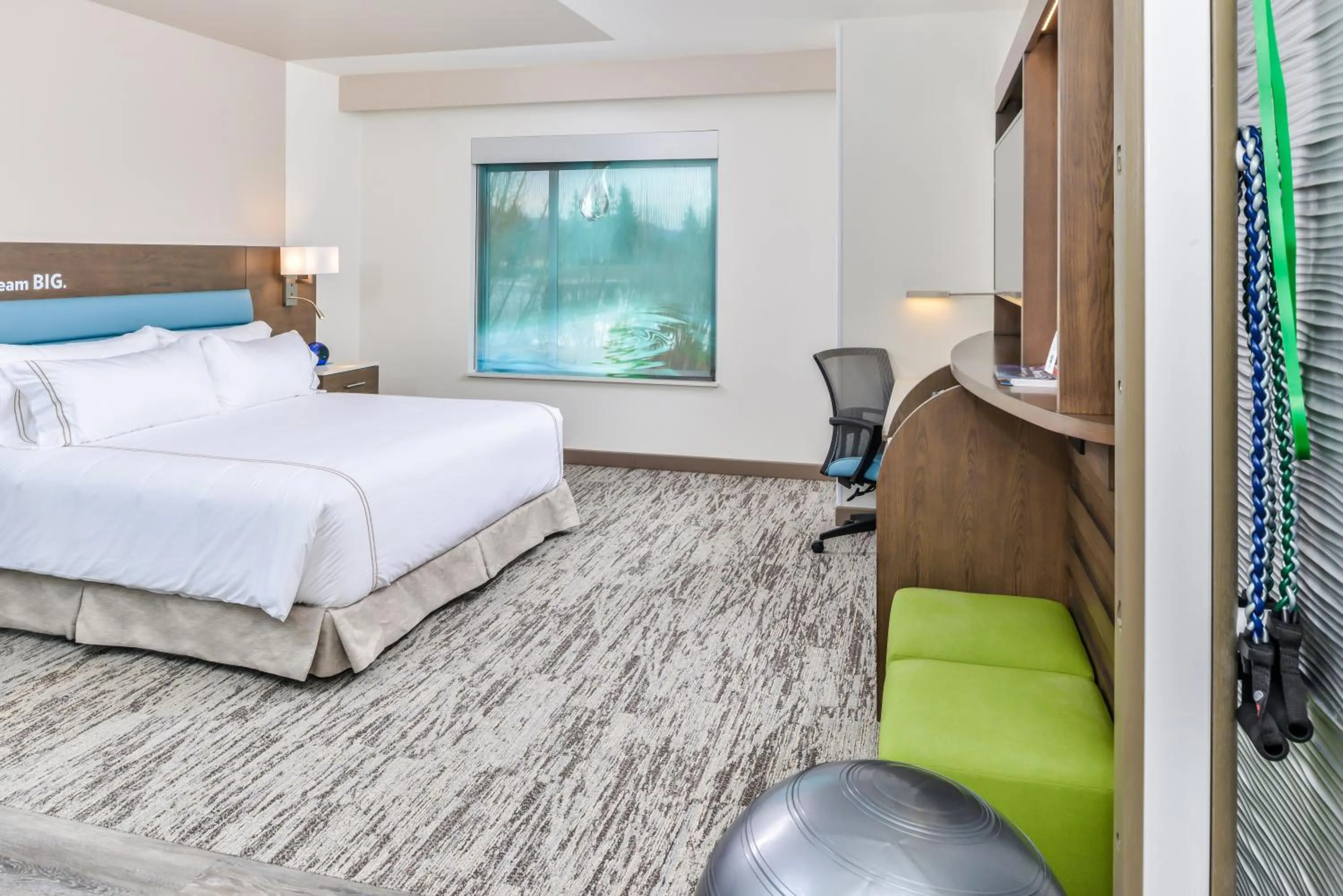 Photo of the whole room, Bed in EVEN Hotel Ann Arbor S - University Area by IHG