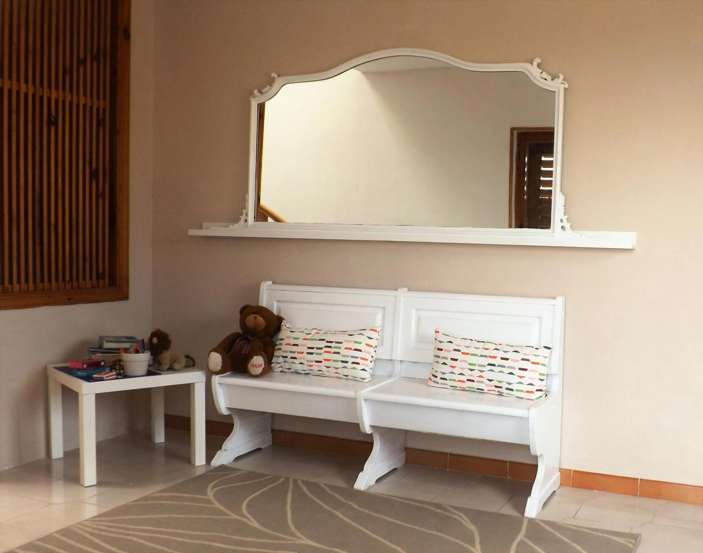 Decorative detail in Domus Tua