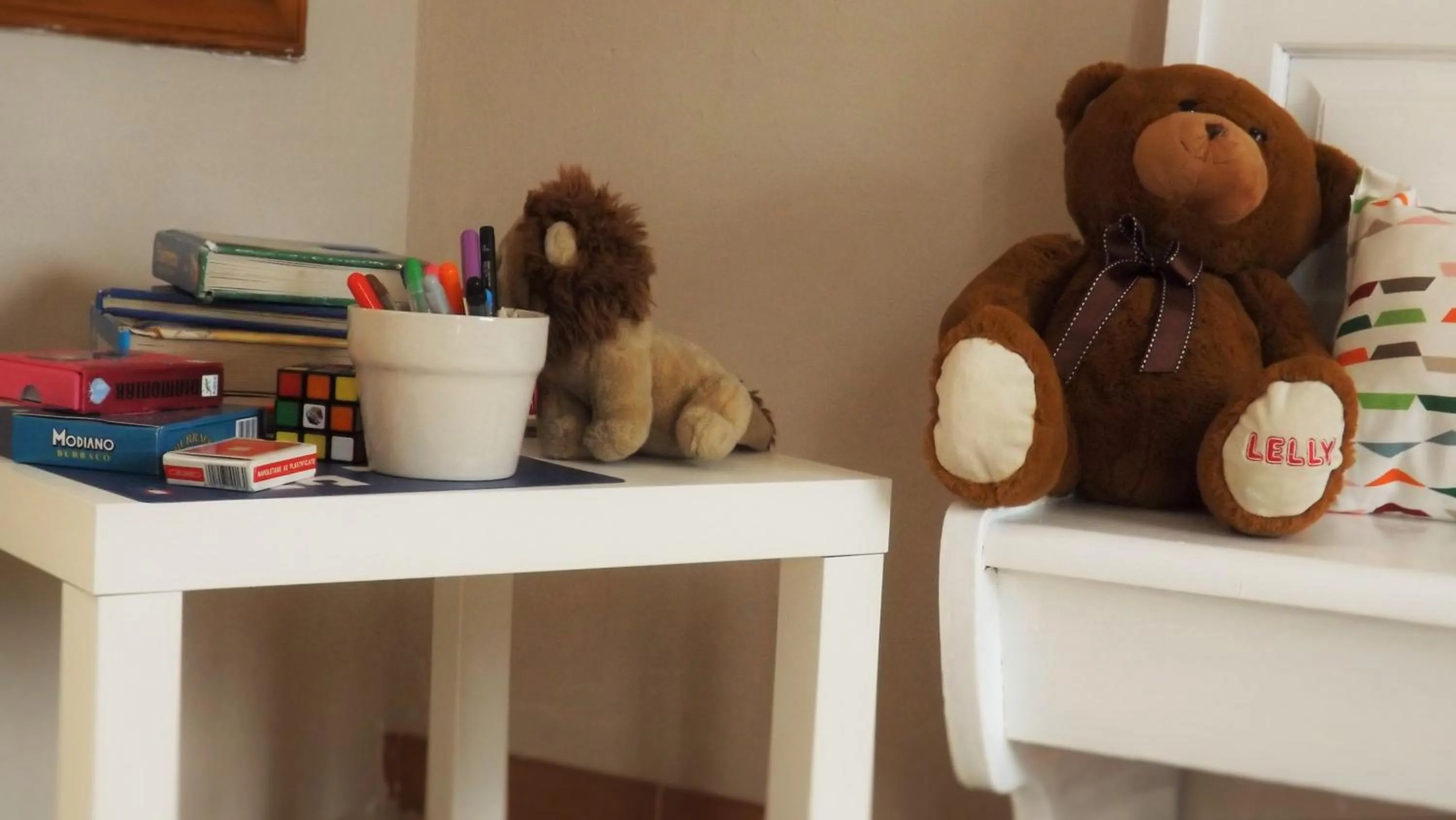 Decorative detail in Domus Tua