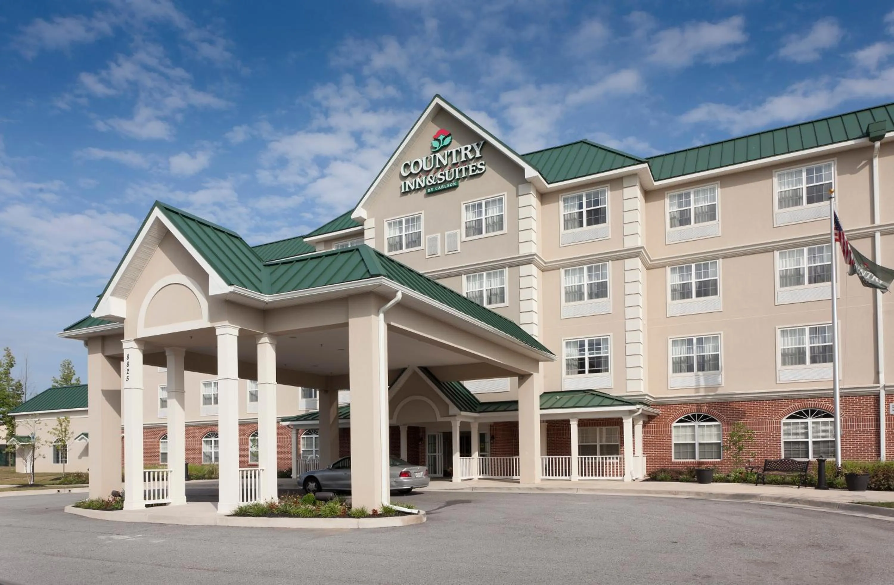 Property building in Country Inn & Suites by Radisson, Baltimore North, MD