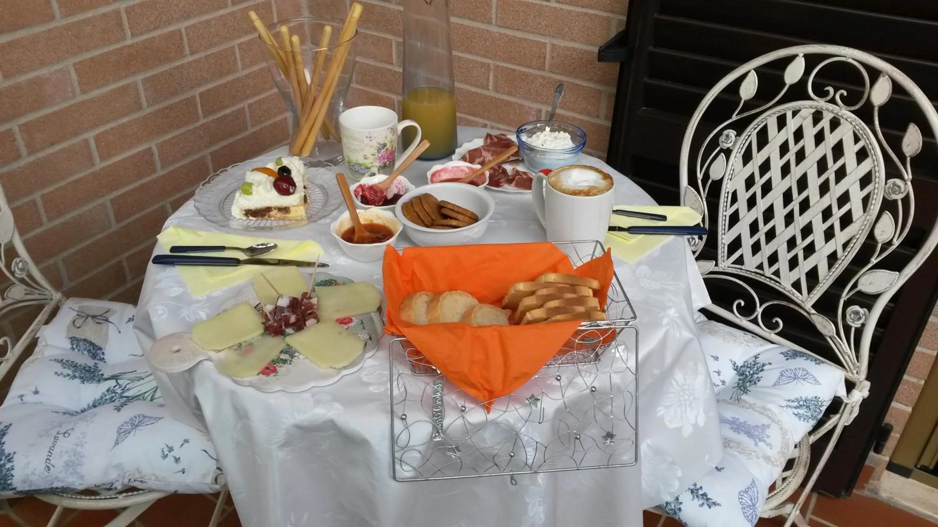 Food and drinks in L'Incanto