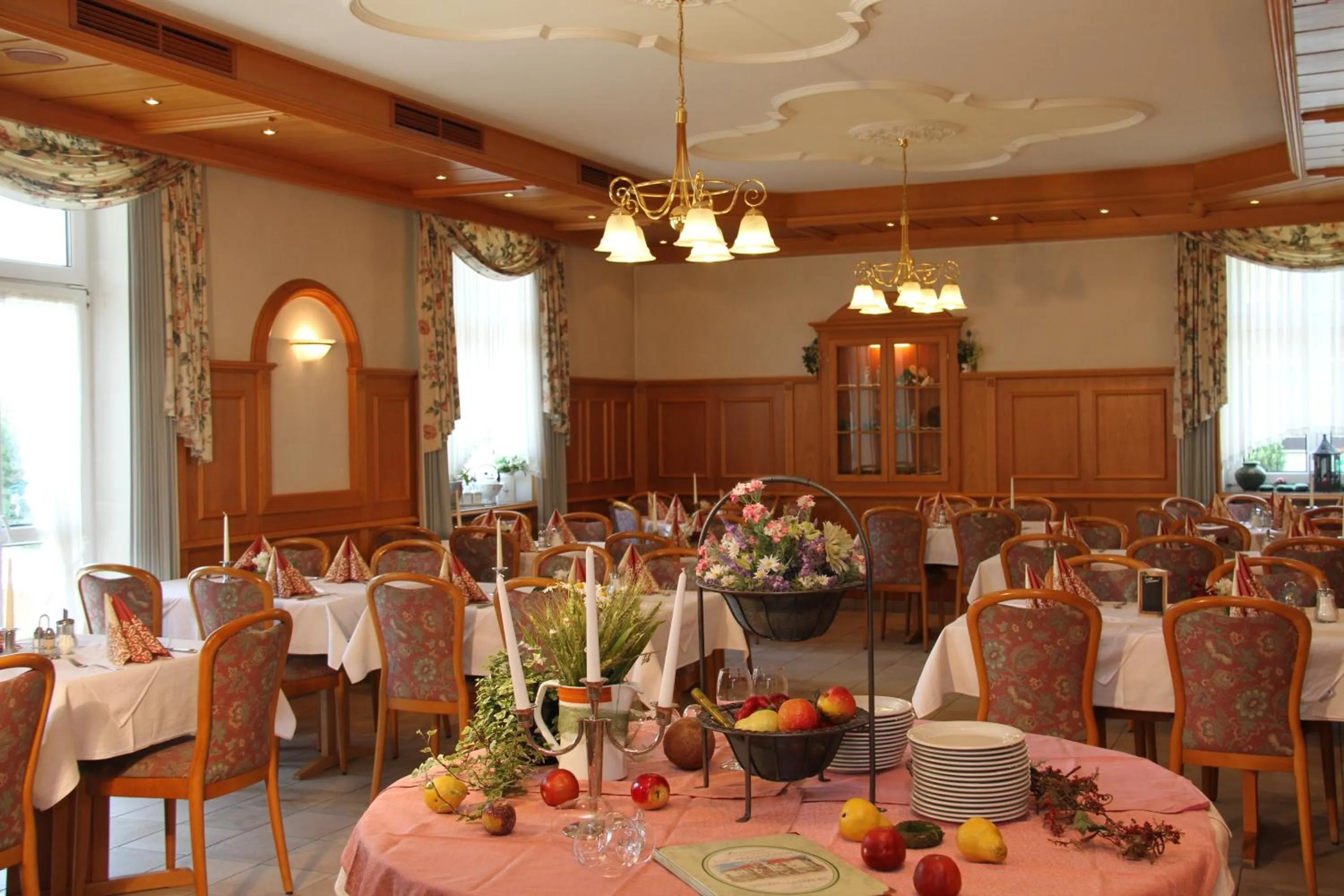 Restaurant/places to eat in Zilks Landgasthof Zum Frauenstein