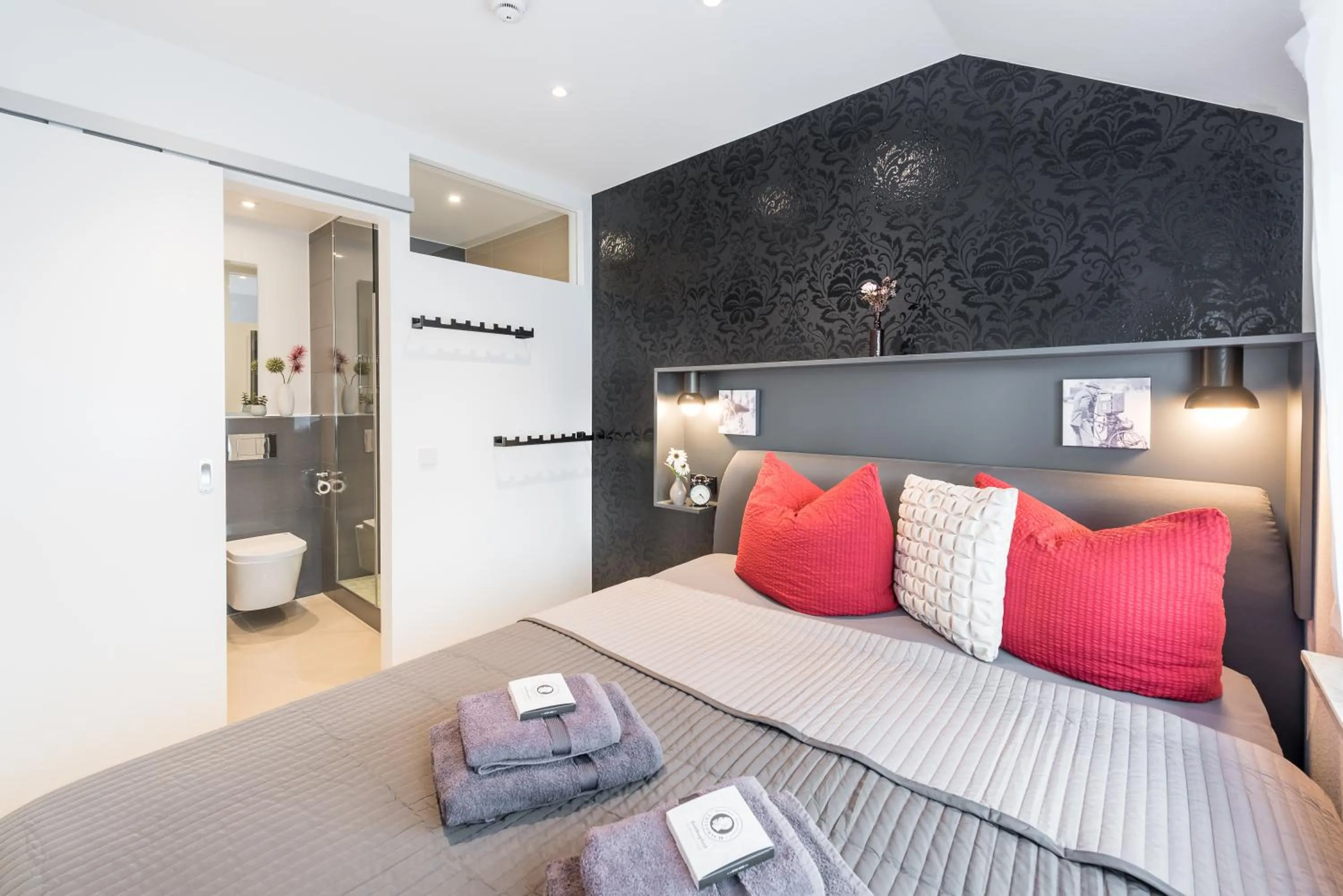 Bedroom, Bed in Friedrich Boutique-Apartments