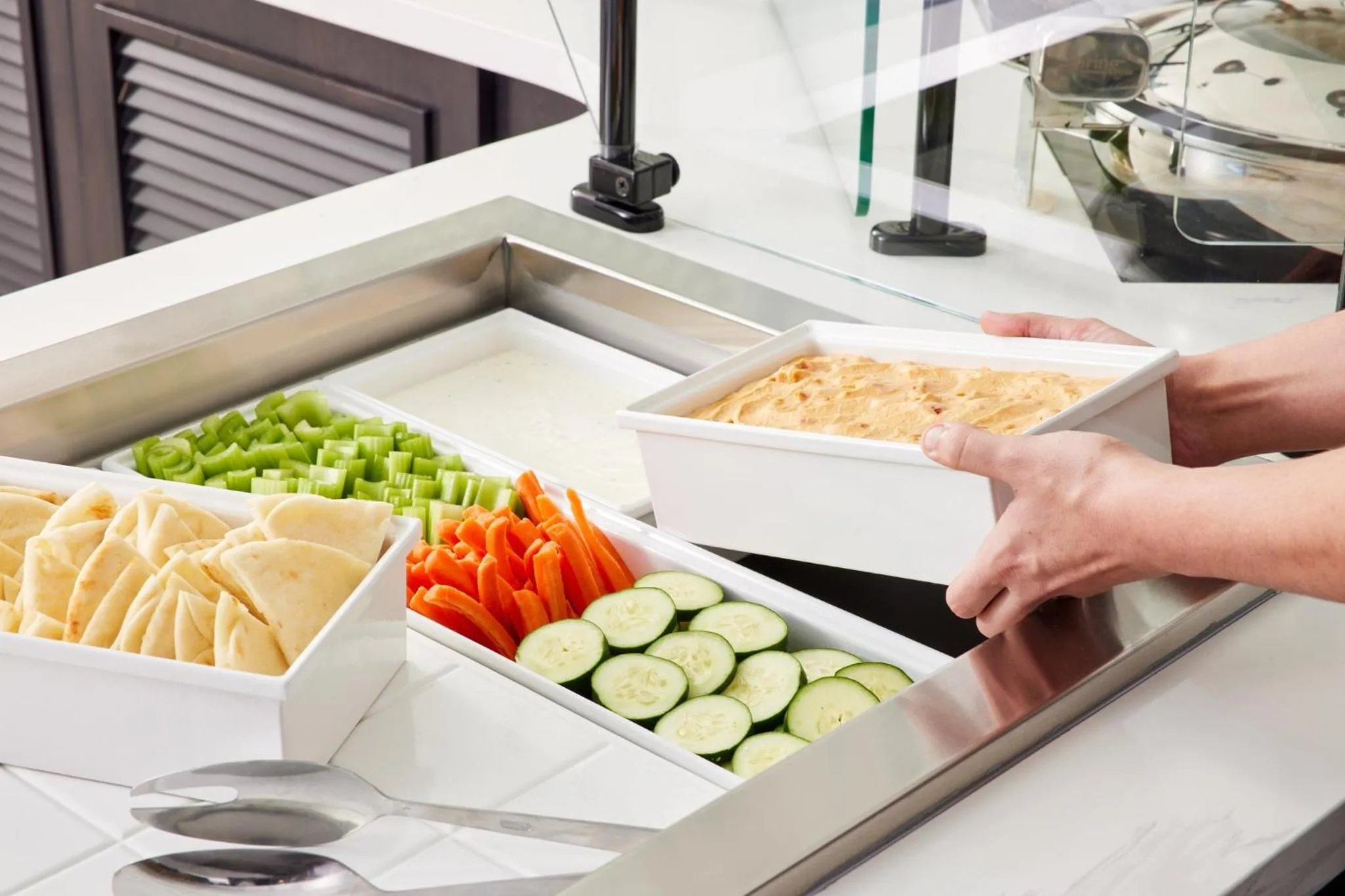 Restaurant/places to eat in Staybridge Suites Albuquerque North by IHG