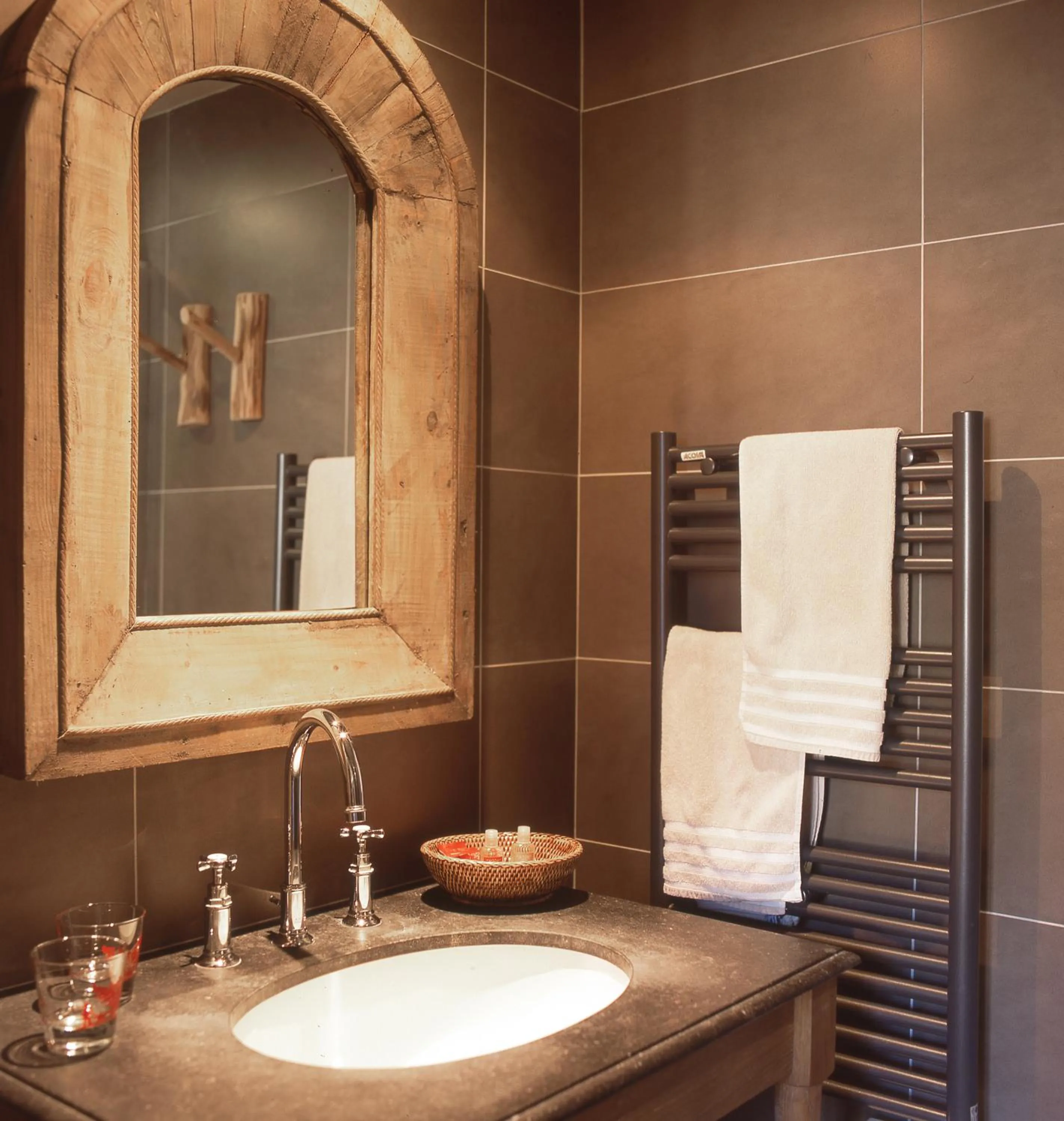 Bathroom in Hotel Du Grand Cerf & Spa